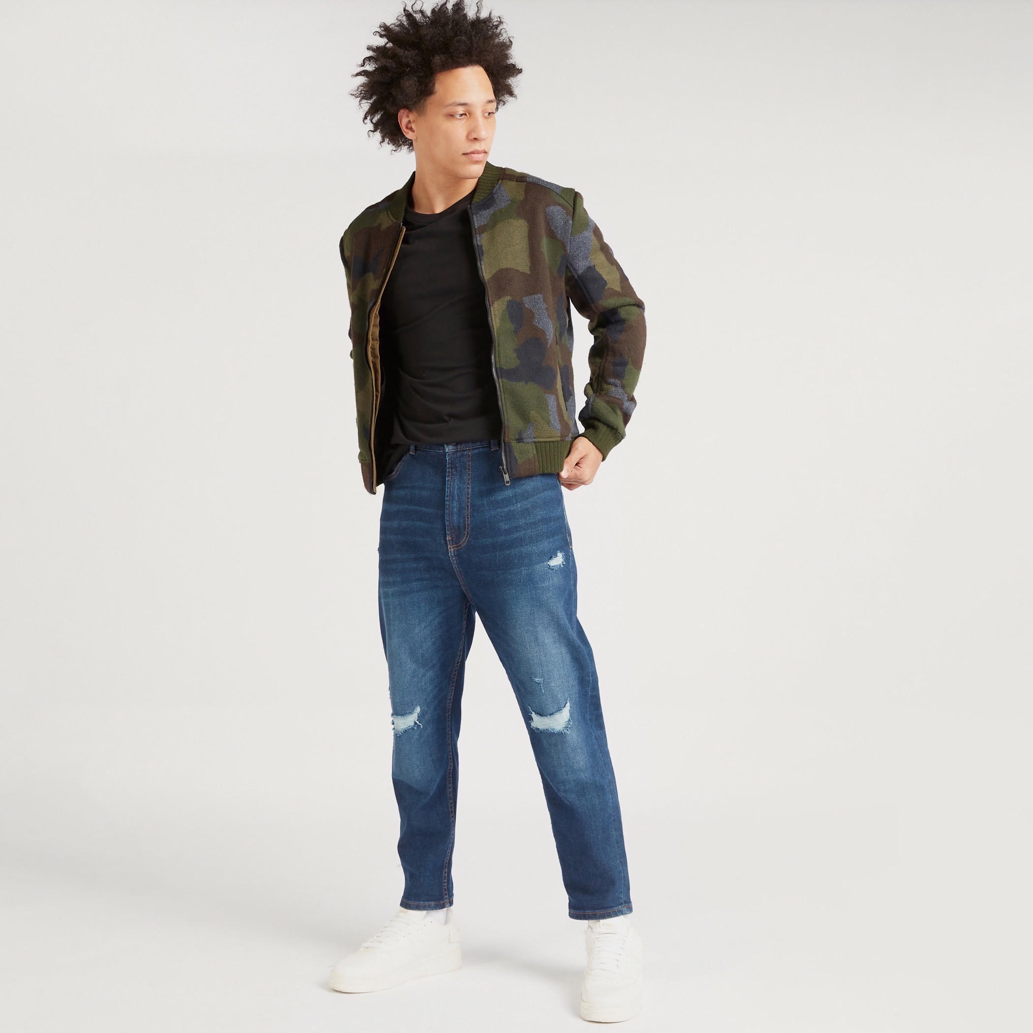 جاكيت منفوخ بطبعات مموهة وسحاب إغلاق وأكمام طويلة من لي كوبر-men-clothing-jacketsandblazers-jackets-image-2