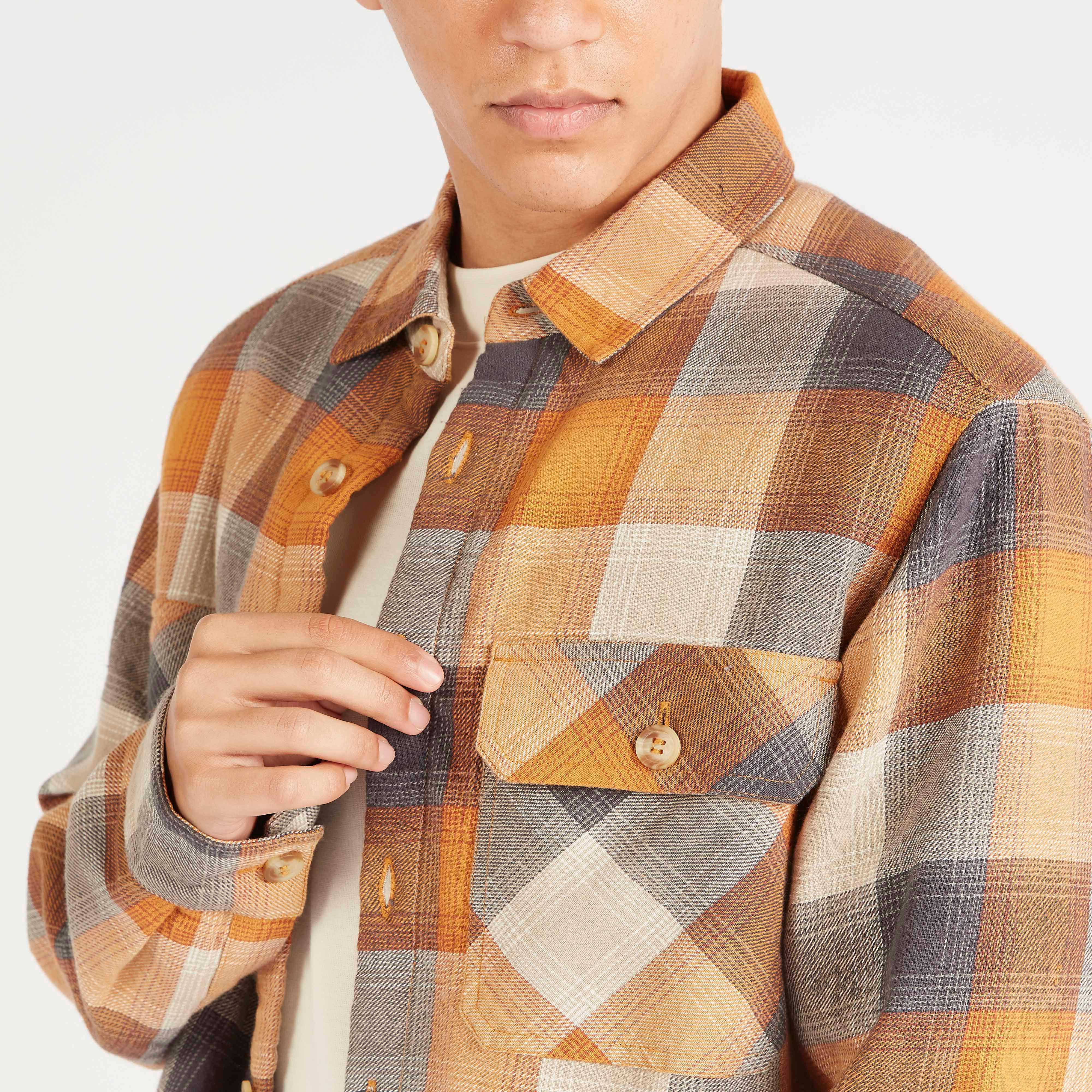جاكيت كاروهات بأكمام طويلة وجيب على الصدر من لي كوبر-men-clothing-jacketsandblazers-jackets-image-3