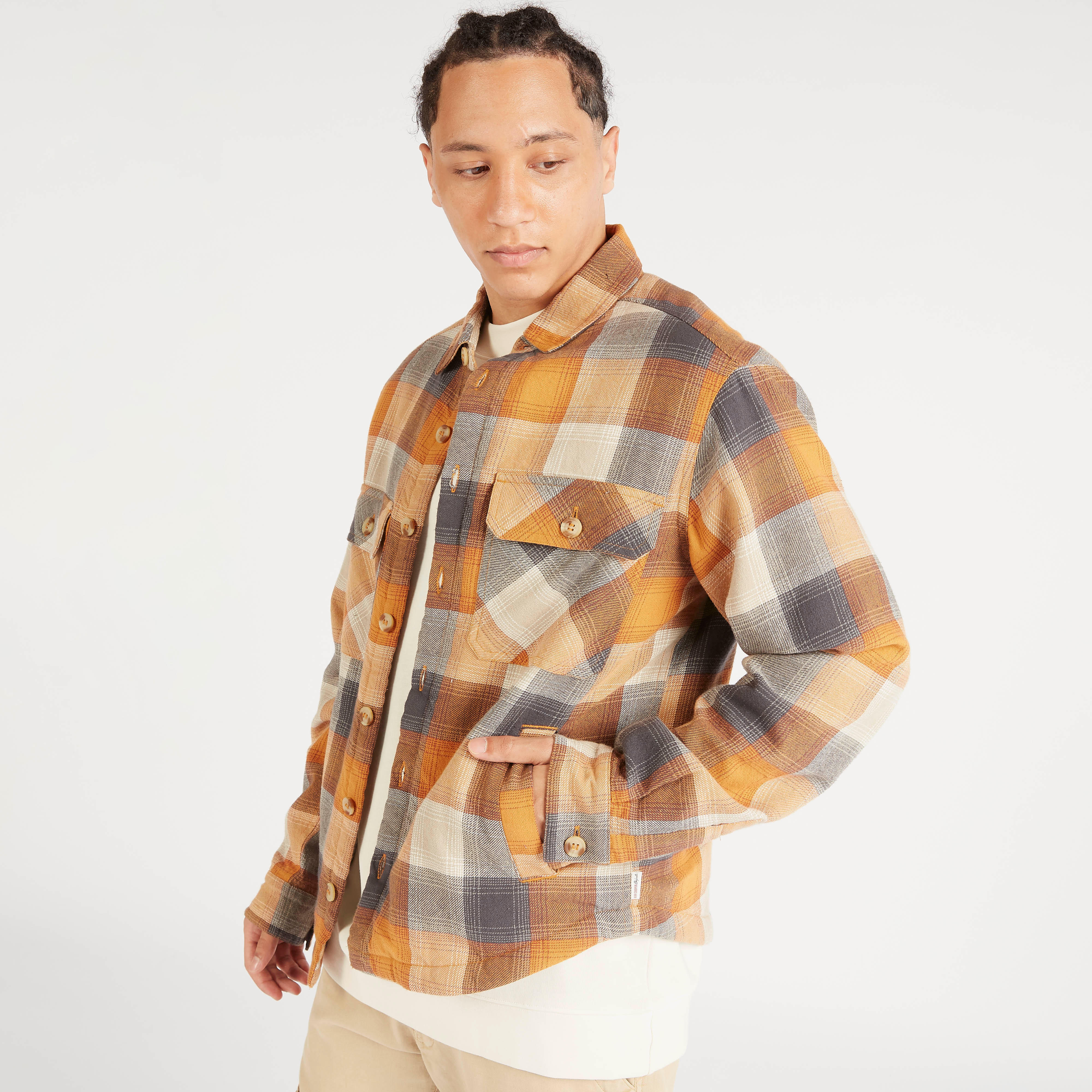 جاكيت كاروهات بأكمام طويلة وجيب على الصدر من لي كوبر-men-clothing-jacketsandblazers-jackets-image-5