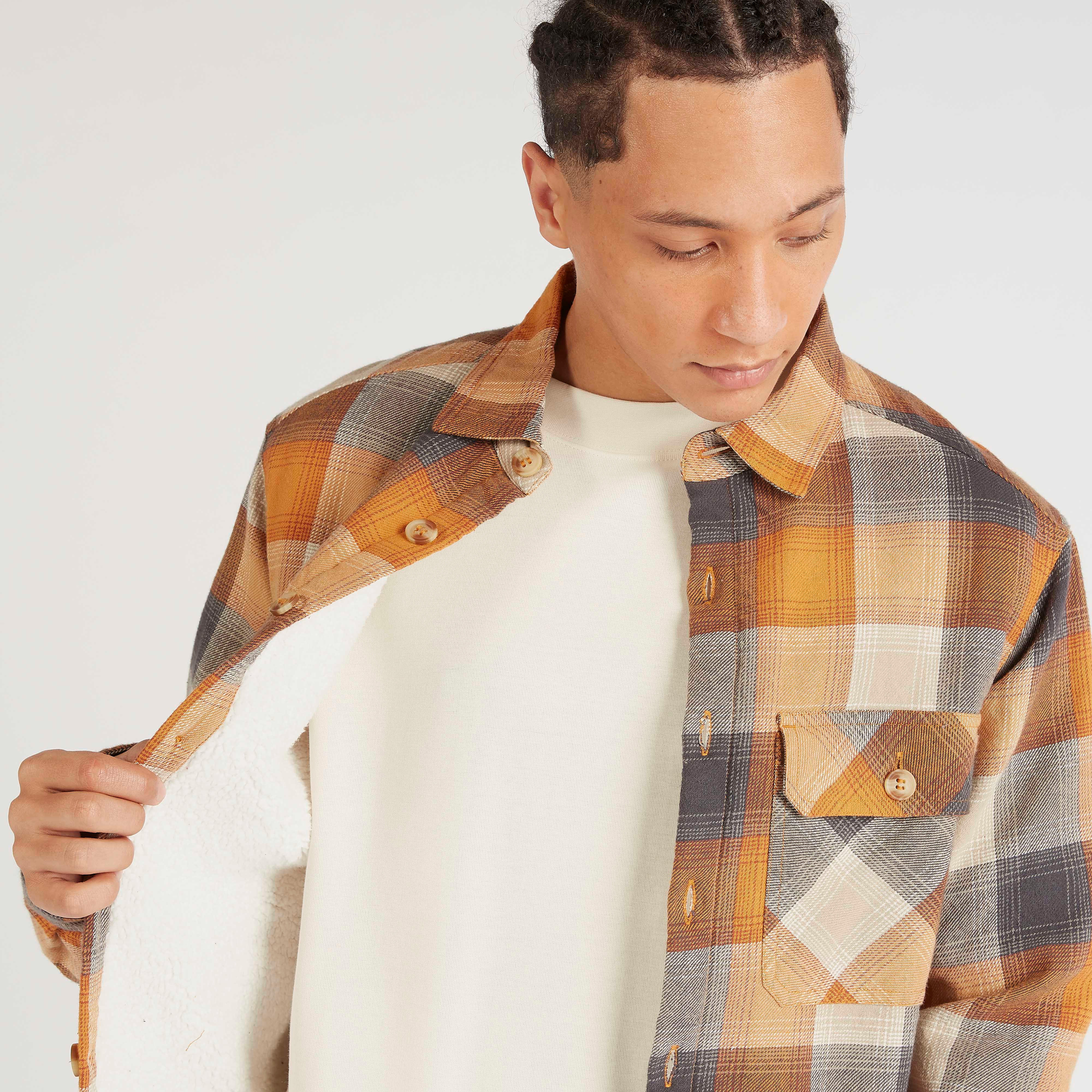 جاكيت كاروهات بأكمام طويلة وجيب على الصدر من لي كوبر-men-clothing-jacketsandblazers-jackets-image-6