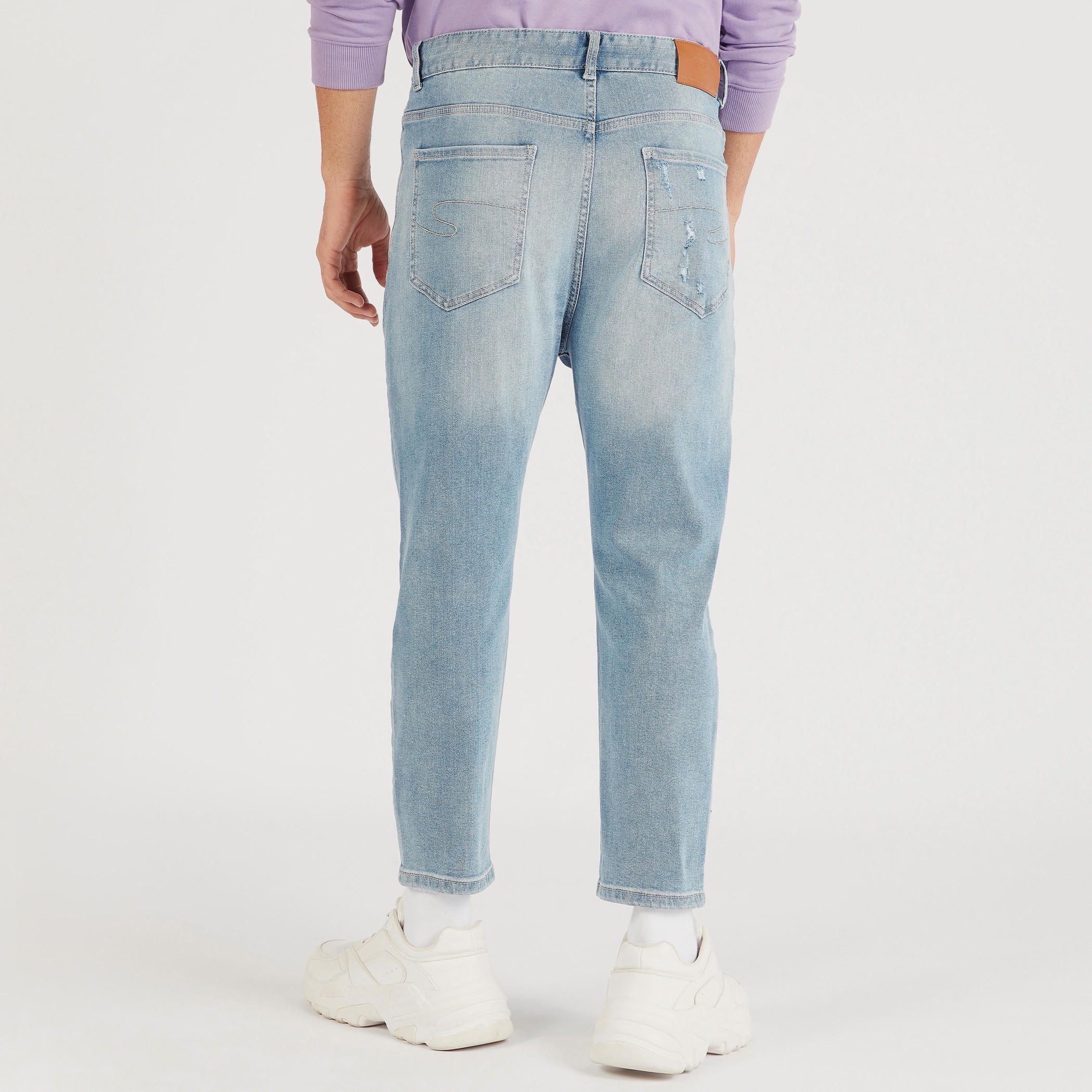 بنطلون جينز ممزّق بقصّة سليم وخصر متوسط الارتفاع وجيوب من لي كوبر-men-clothing-bottoms-jeans-image-1