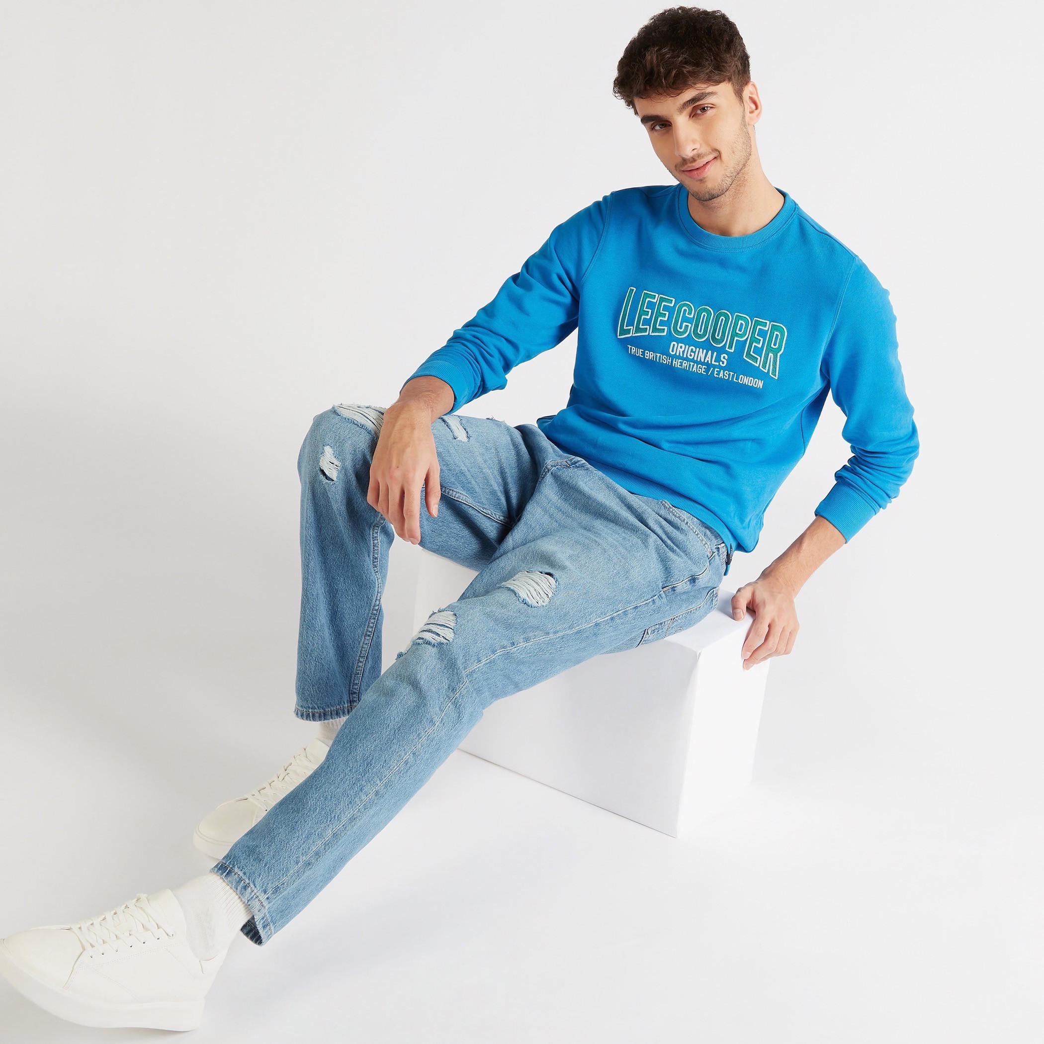 بنطلون جينز دينم مضلع بزر إغلاق وجيوب من لي كوبر-men-clothing-bottoms-jeans-image-2