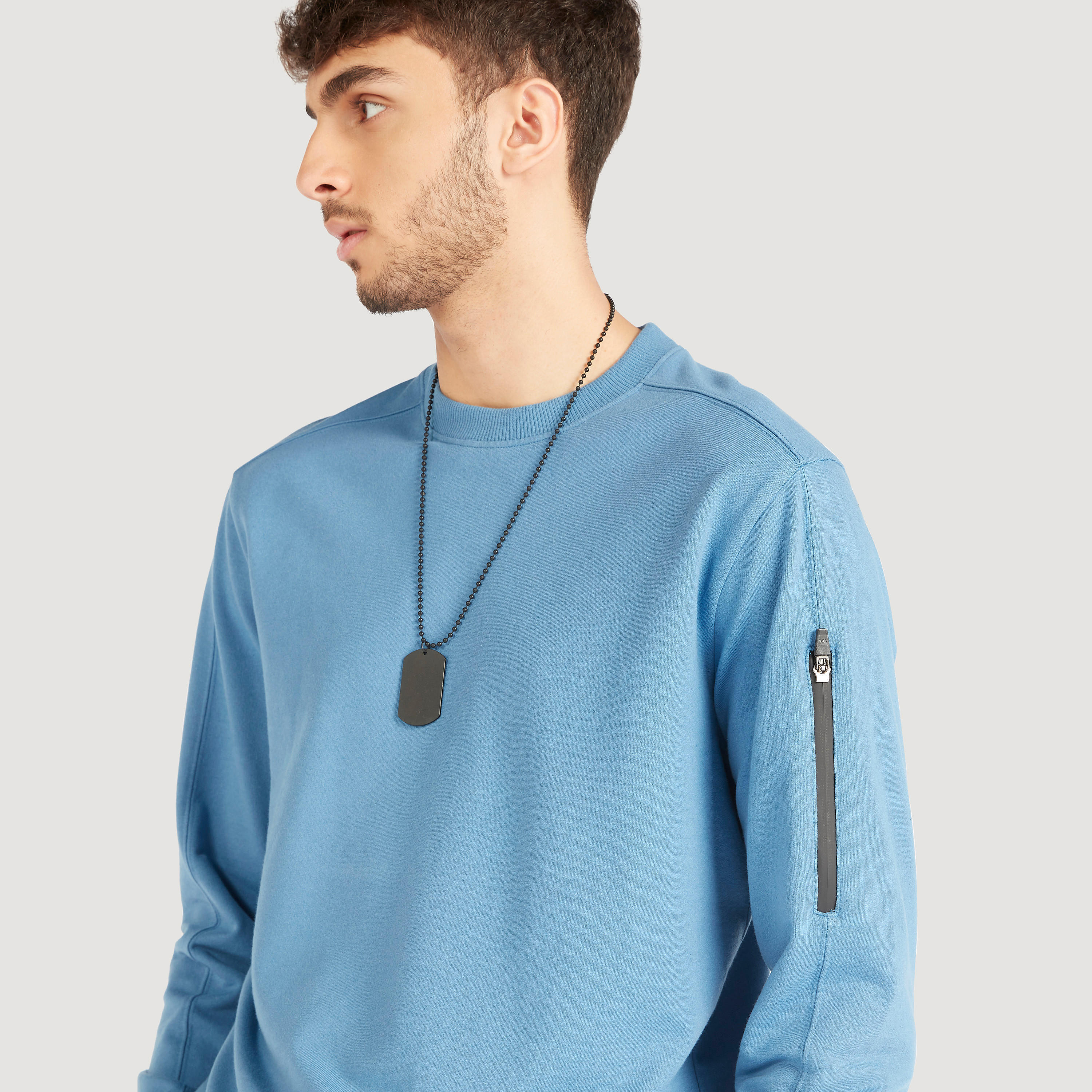 سويت شيرت بأكمام طويلة وتفاصيل سحاب من لي كوبر-men-winterwear-hoodiesandsweatshirts-image-3