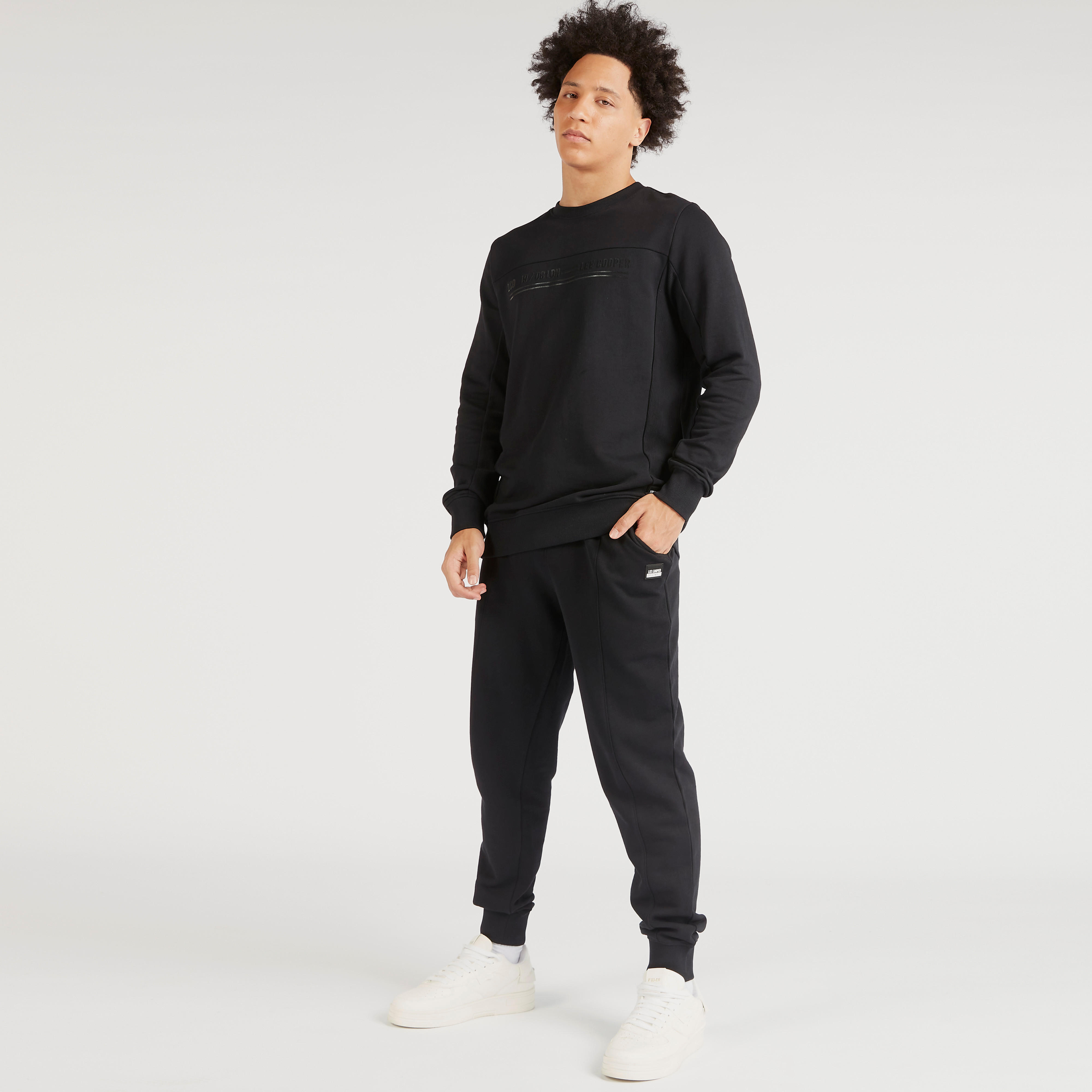 Solid Joggers with Drawstring Closure and Pockets-men-clothing-bottoms-joggers-image-2