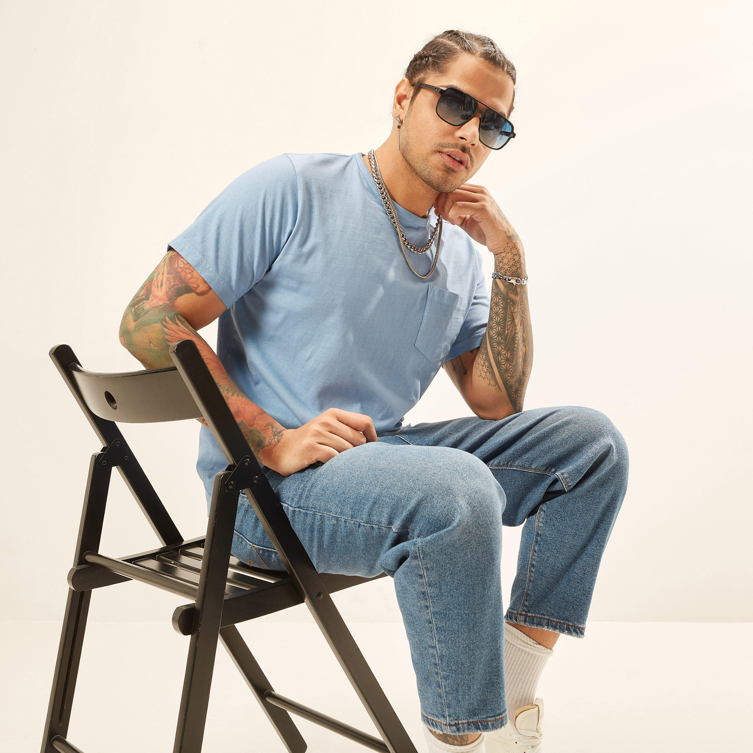 تيشيرت سادة بأكمام قصيرة وياقة ضيقة وجيب من لي كوبر-men-clothing-tshirtsandpolos-tshirts-image-1