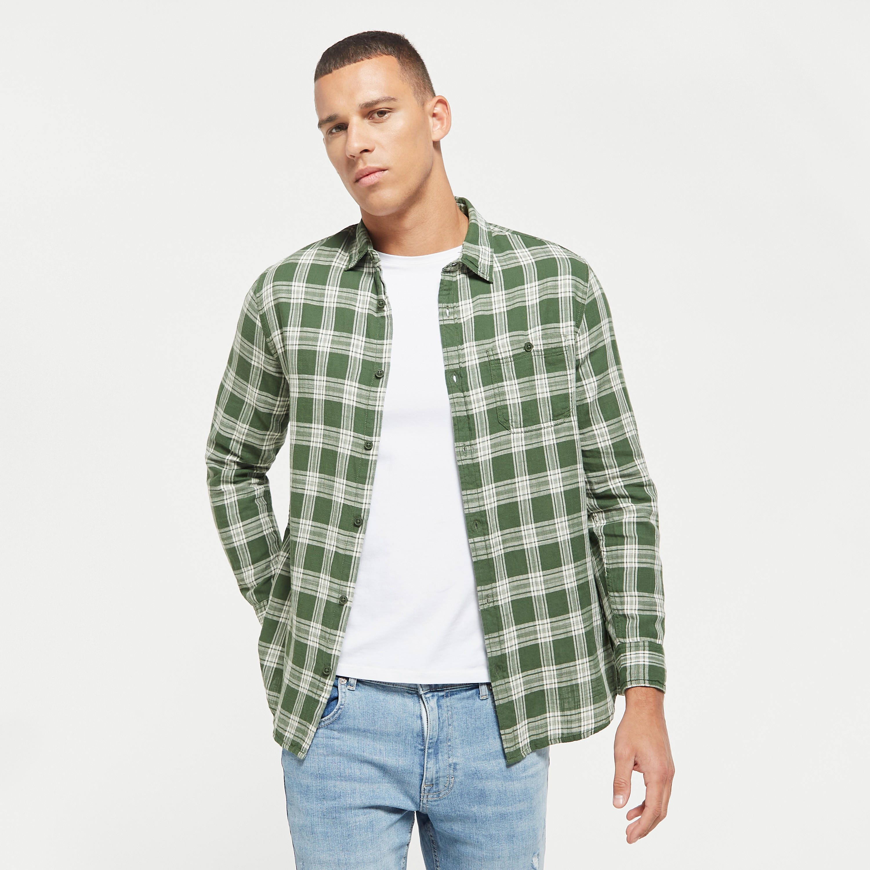 قميص كاروهات بياقة عادية وأكمام طويلة وجيب من لي كوبر-men-clothing-shirts-image-1