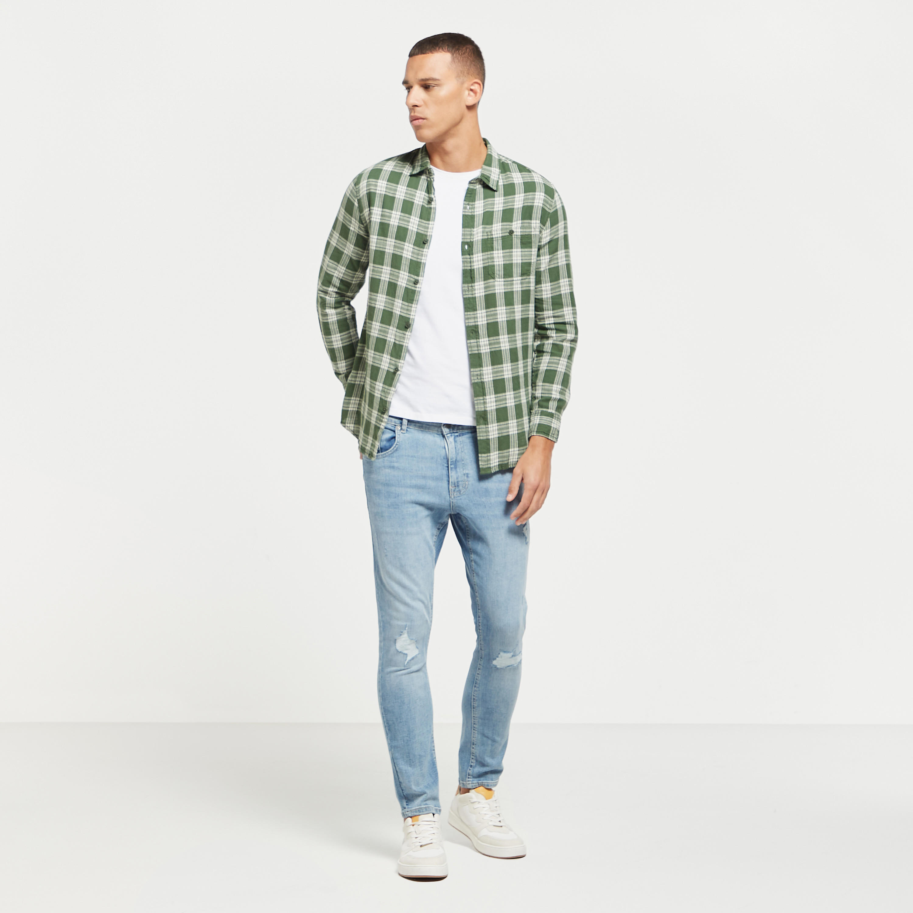 قميص كاروهات بياقة عادية وأكمام طويلة وجيب من لي كوبر-men-clothing-shirts-image-2
