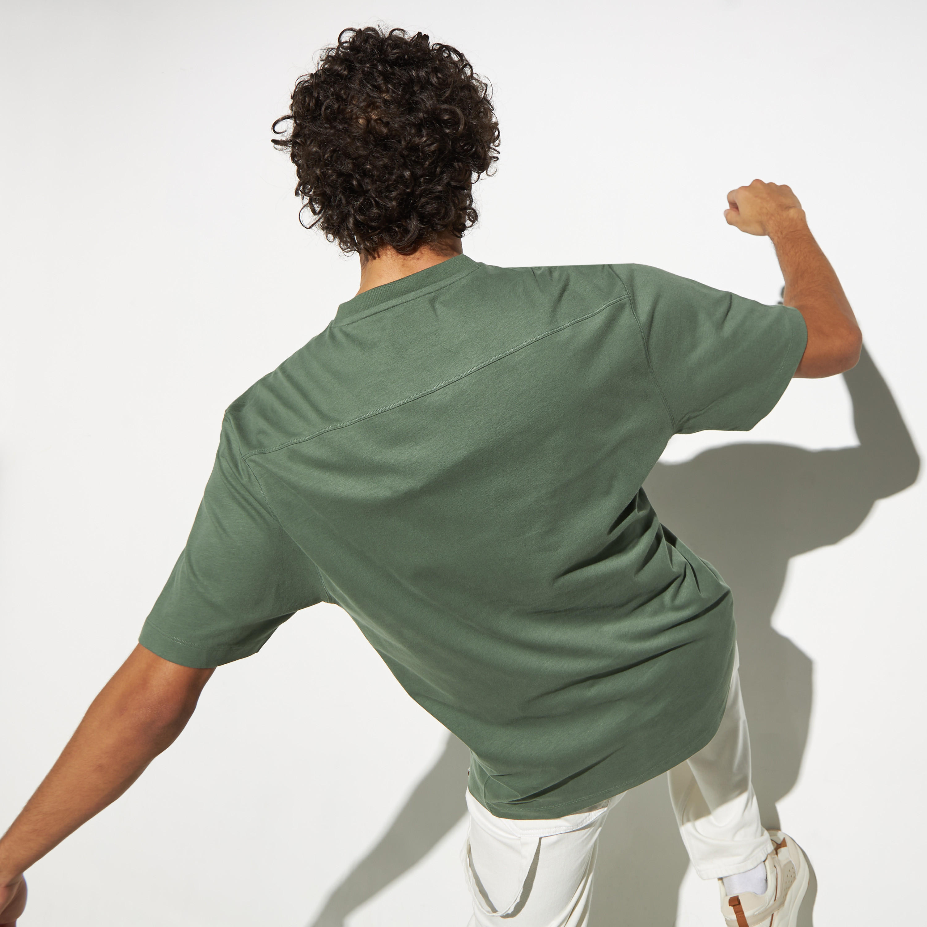 تيشيرت بأكمام قصيرة وياقة ضيقة وجيب من لي كوبر-men-clothing-tshirtsandpolos-tshirts-image-3