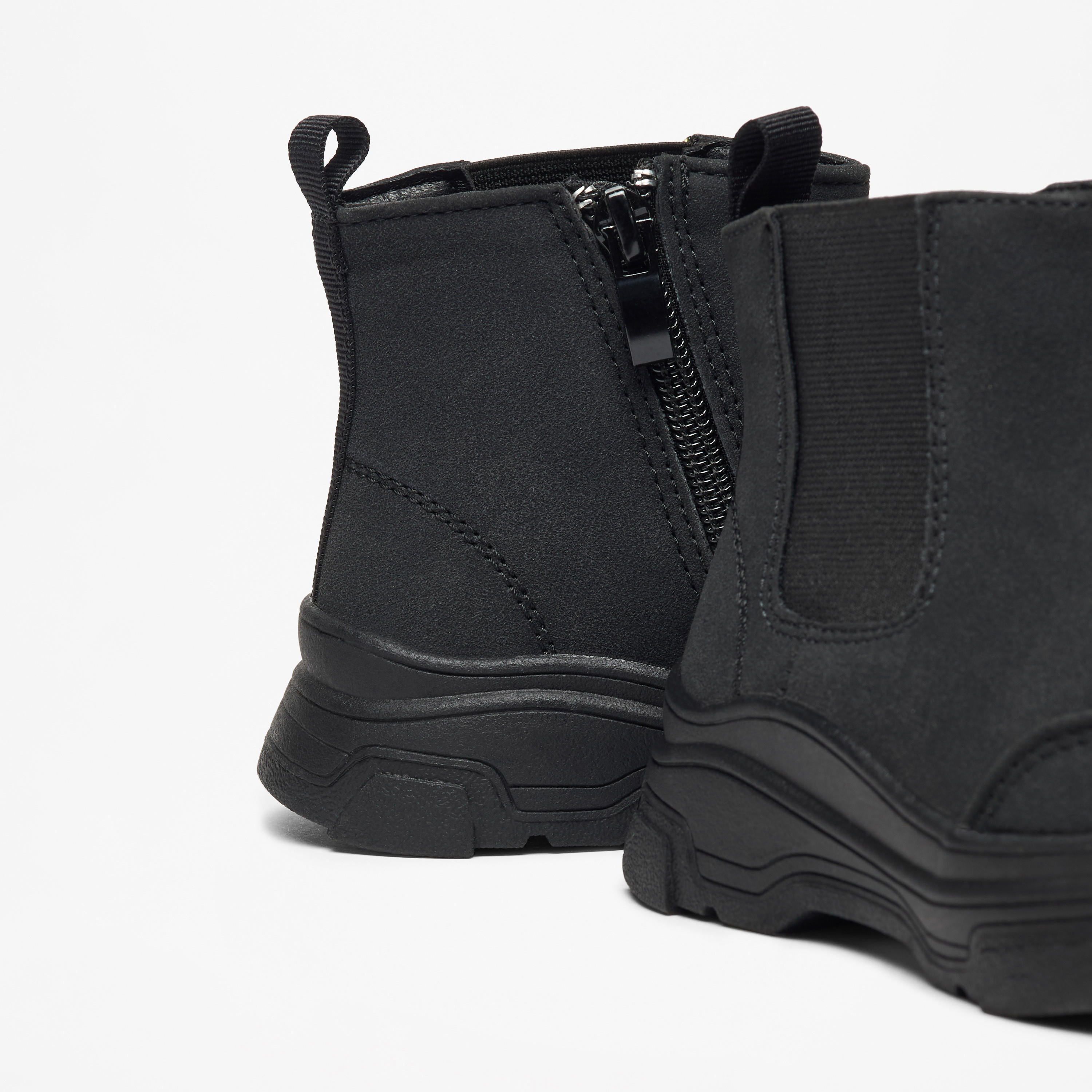بوت سادة بقصة عالية وسحّاب إغلاق من إل بي إل من شو إكسبرس-boys-shoes-boots-image-10