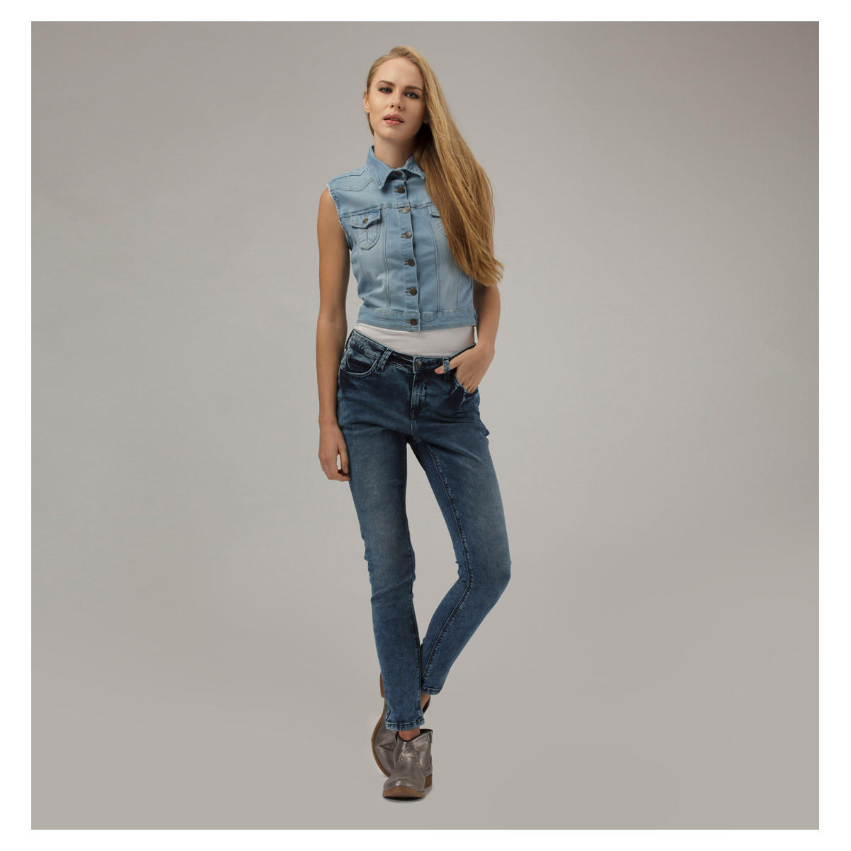 Acid Wash Denims-women-clothing-bottoms-jeans-image-5