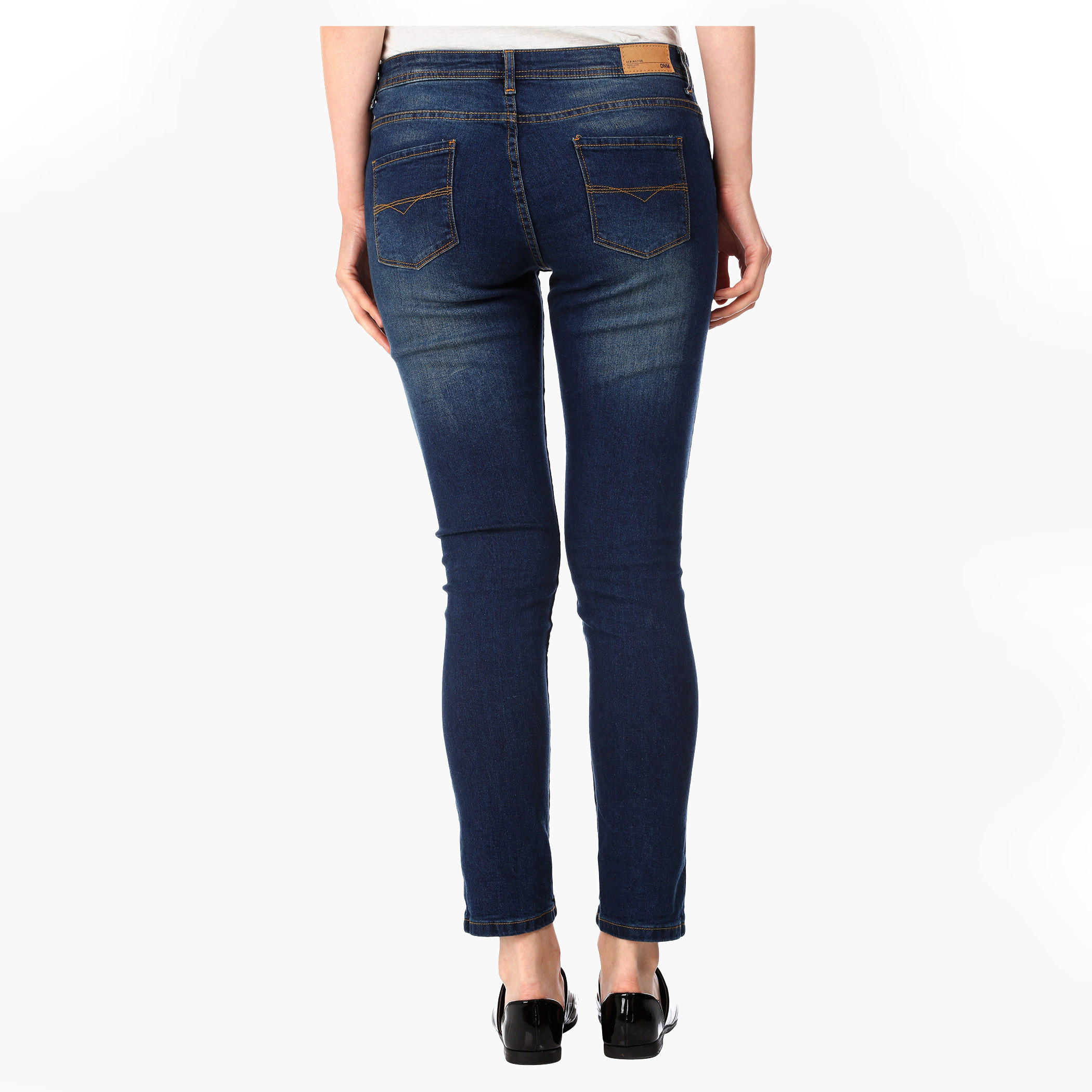 Tint Wash Basic Jeans in Skinny Fit-women-clothing-bottoms-jeans-image-2