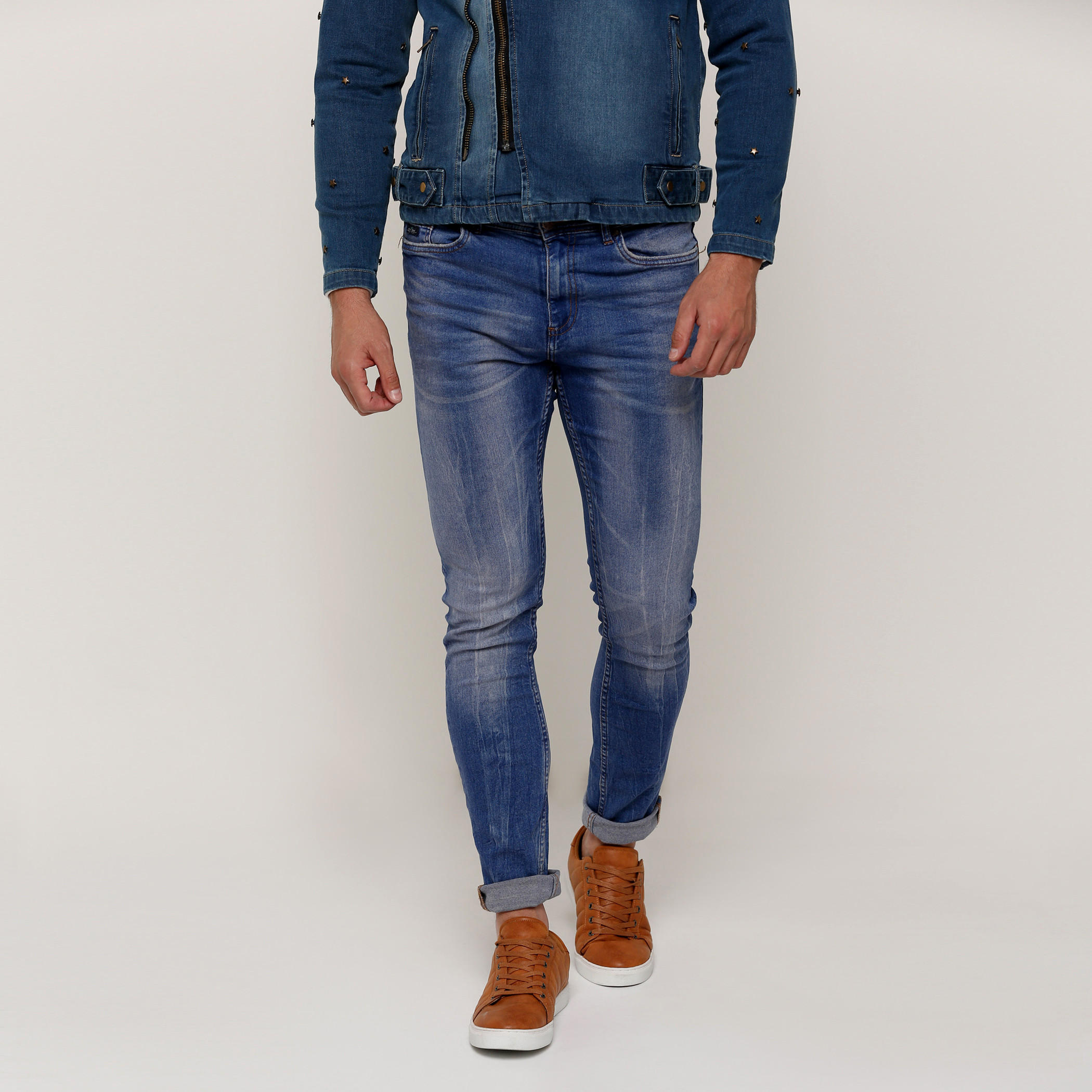 بِنطال جينز طويل بزر إغلاق وجيوب-men-clothing-bottoms-jeans-image-1
