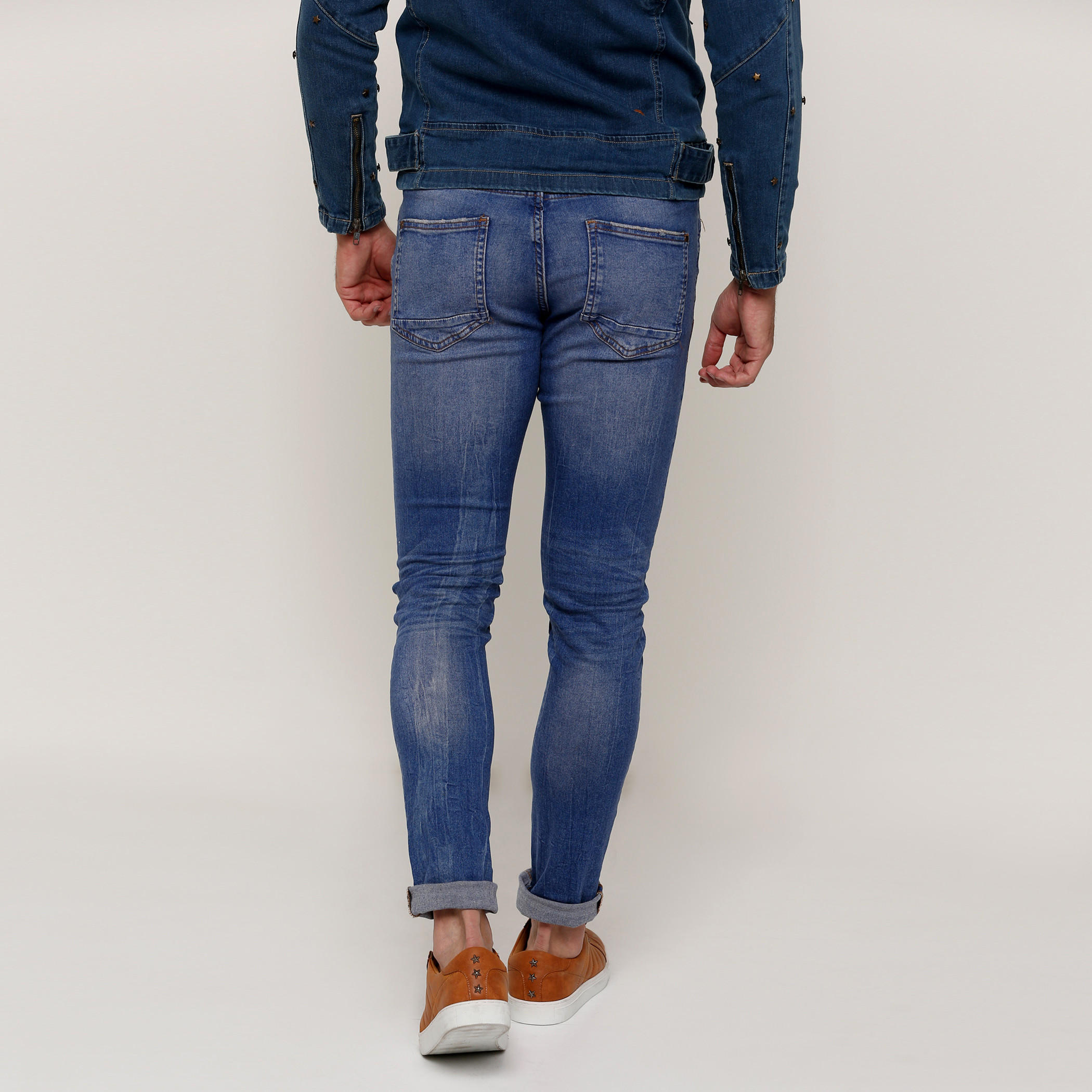 بِنطال جينز طويل بزر إغلاق وجيوب-men-clothing-bottoms-jeans-image-2