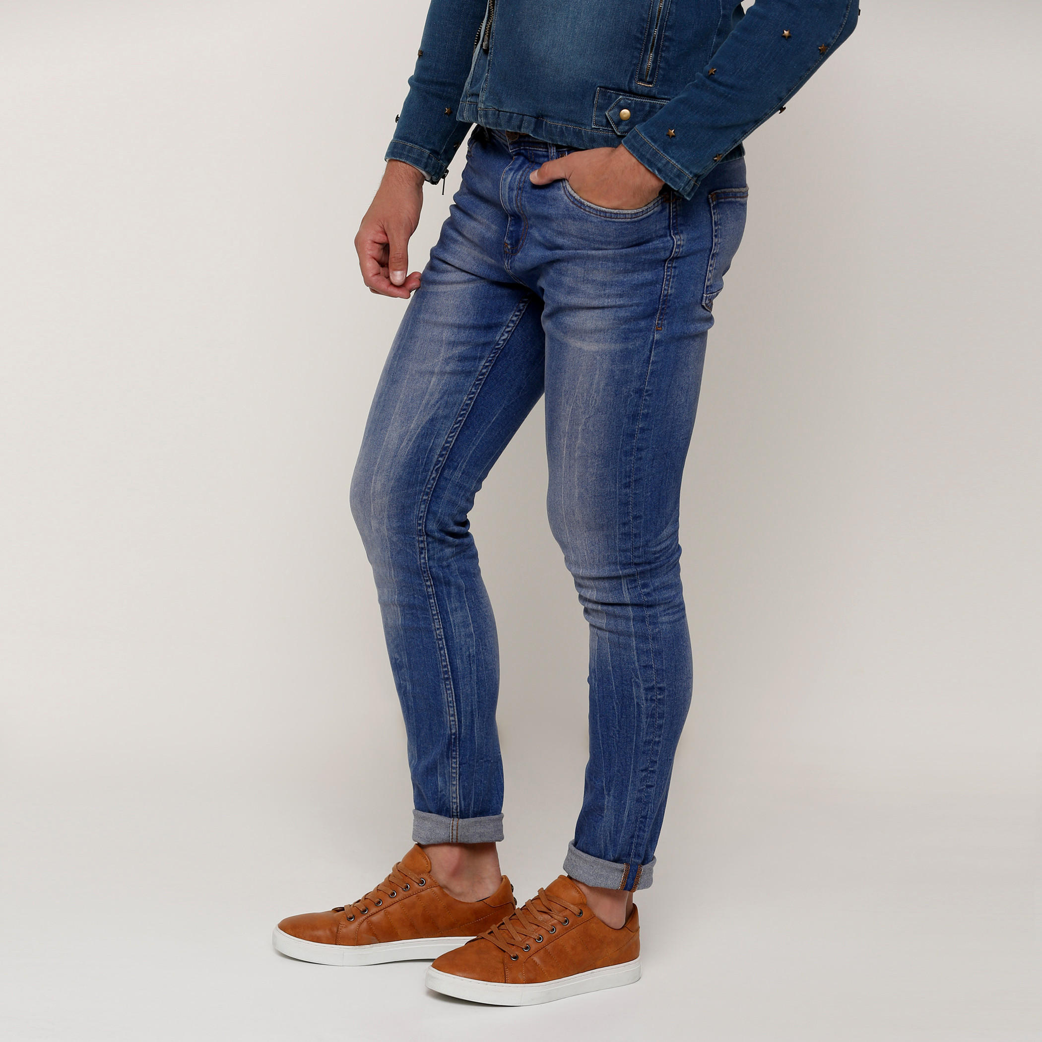 بِنطال جينز طويل بزر إغلاق وجيوب-men-clothing-bottoms-jeans-image-3