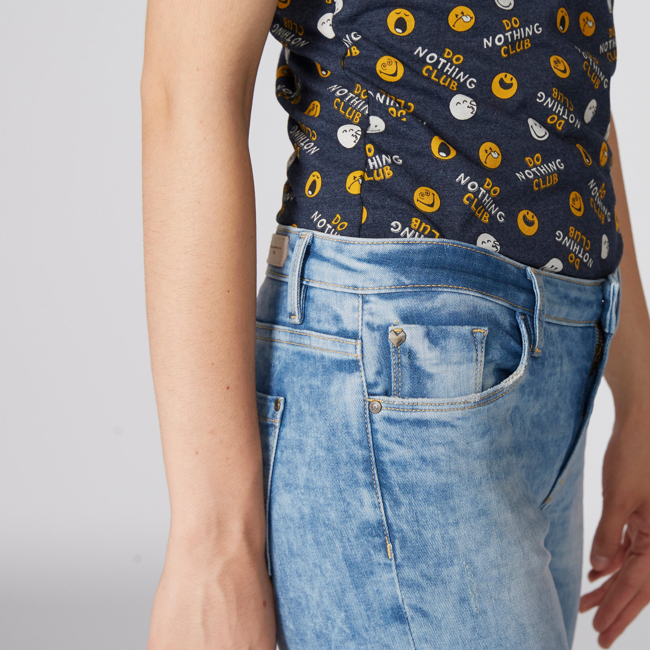 Full Length Jeans with Button Closure and Pocket Detail-women-clothing-bottoms-jeans-image-5