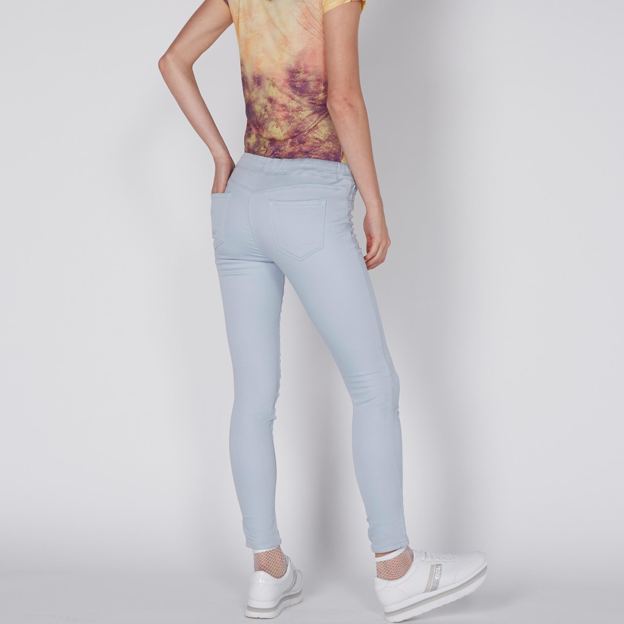 بنطال طويل بقصّة ضيّقة وجيوب ورباط-women-clothing-bottoms-trousers-image-5