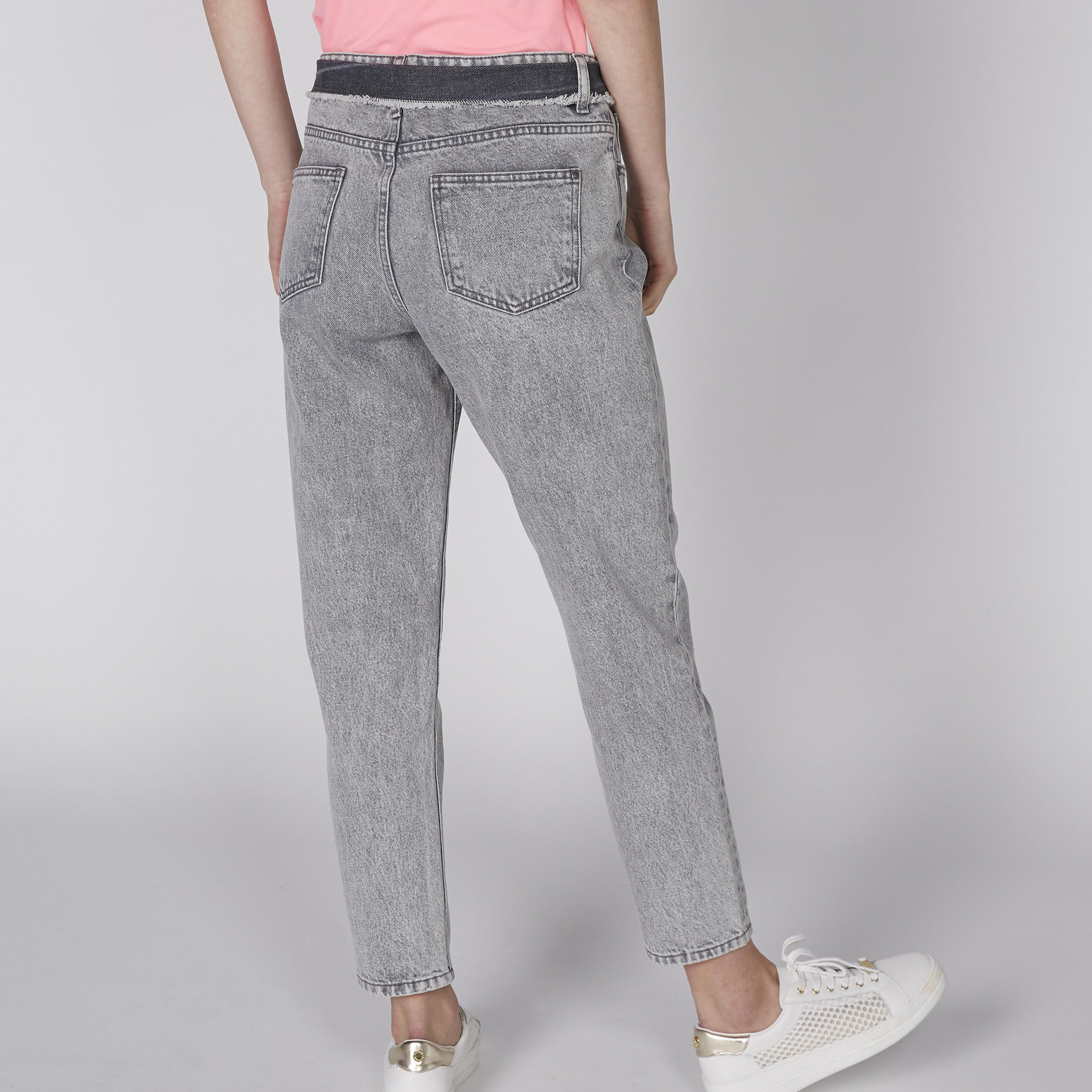 بنطال جينز بخصر متوسط الارتفاع وحزام رباط وجيوب-women-clothing-bottoms-jeans-image-3