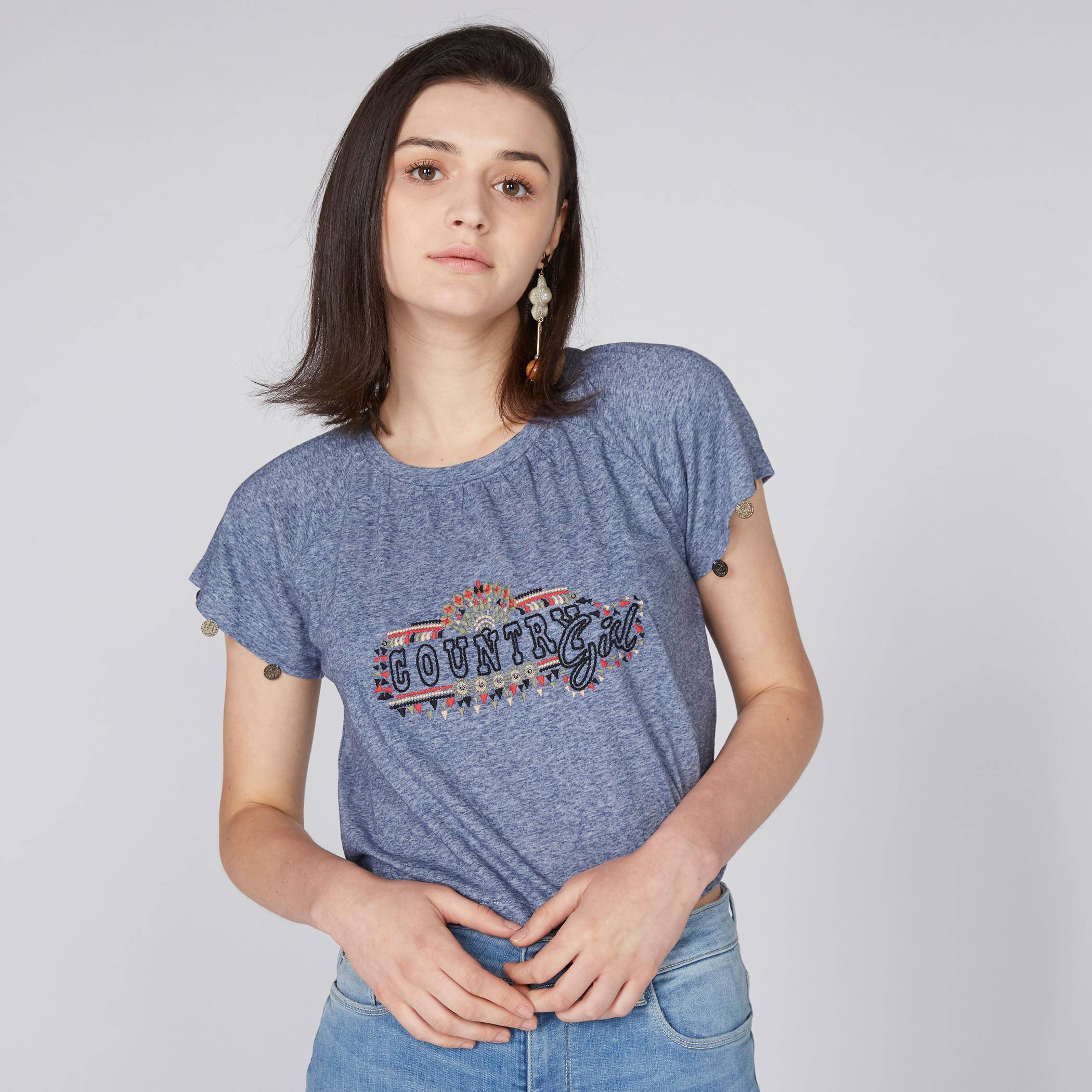 تيشيرت بياقة مستديرة وأكمام قصيرة وطبعات-women-clothing-tshirts-image-1