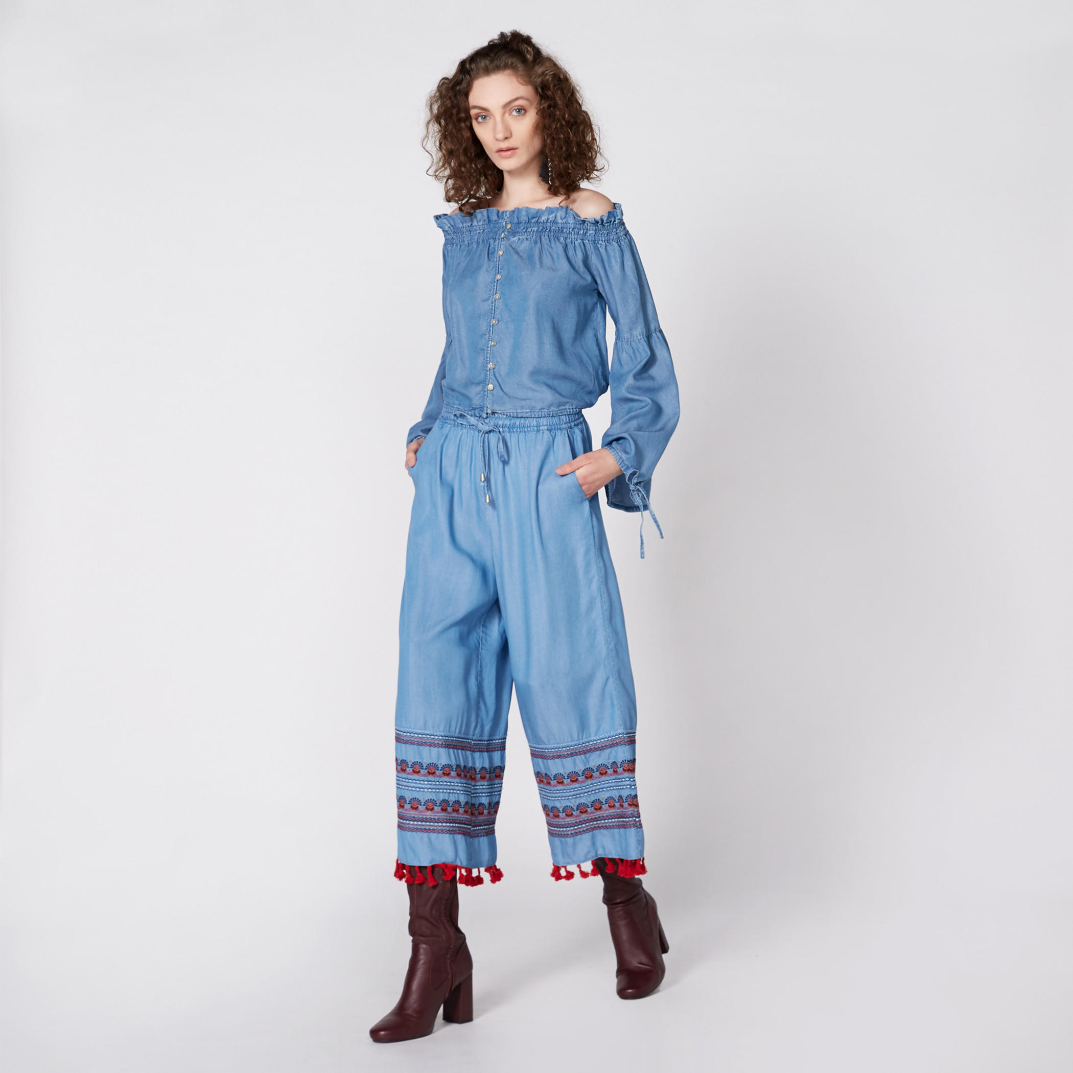 بنطال واسع الساقين بخصر مطّاطي ورباط-women-clothing-bottoms-trousers-image-2