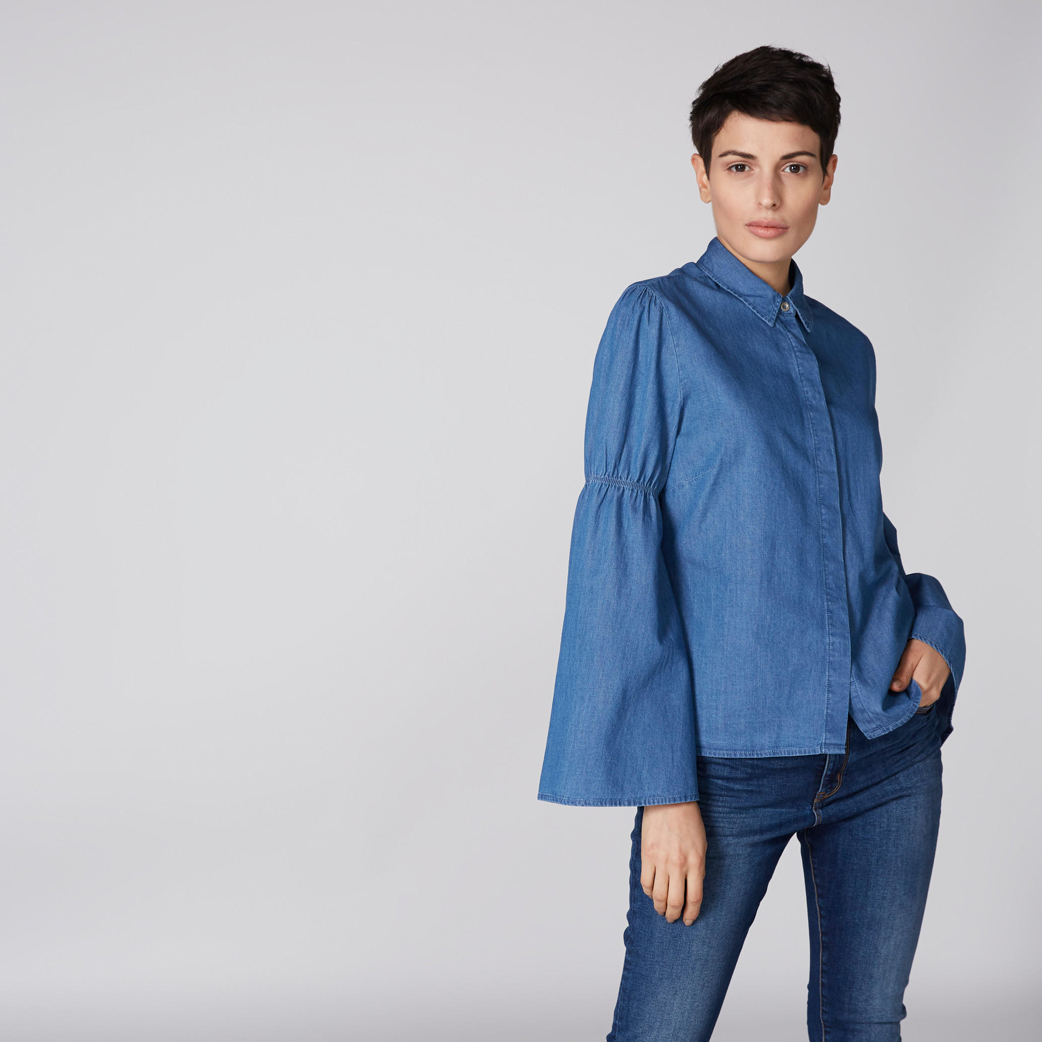 قميص من الدينم بأكمام طويلة ووصلة أزرار مخفية-women-clothing-shirtsandblouses-shirts-image-3