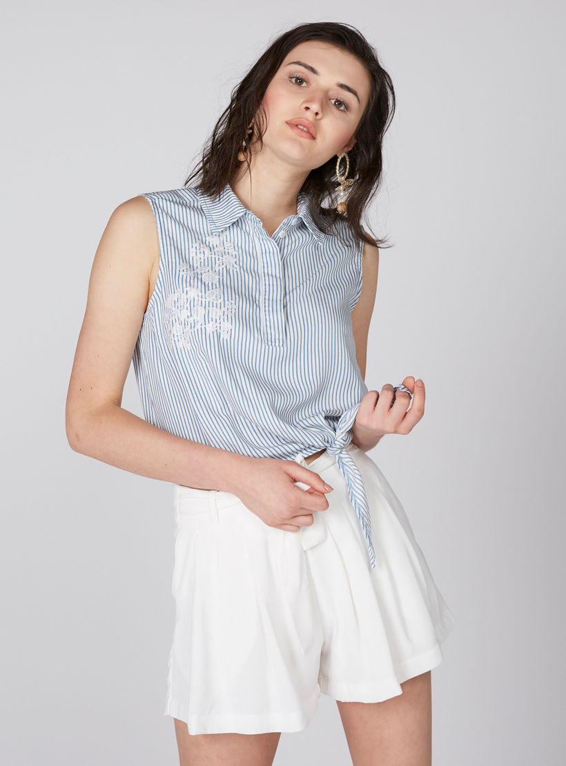 بلوزة قصيرة مطرّزة برباط-women-clothing-shirtsandblouses-blouses-image-3