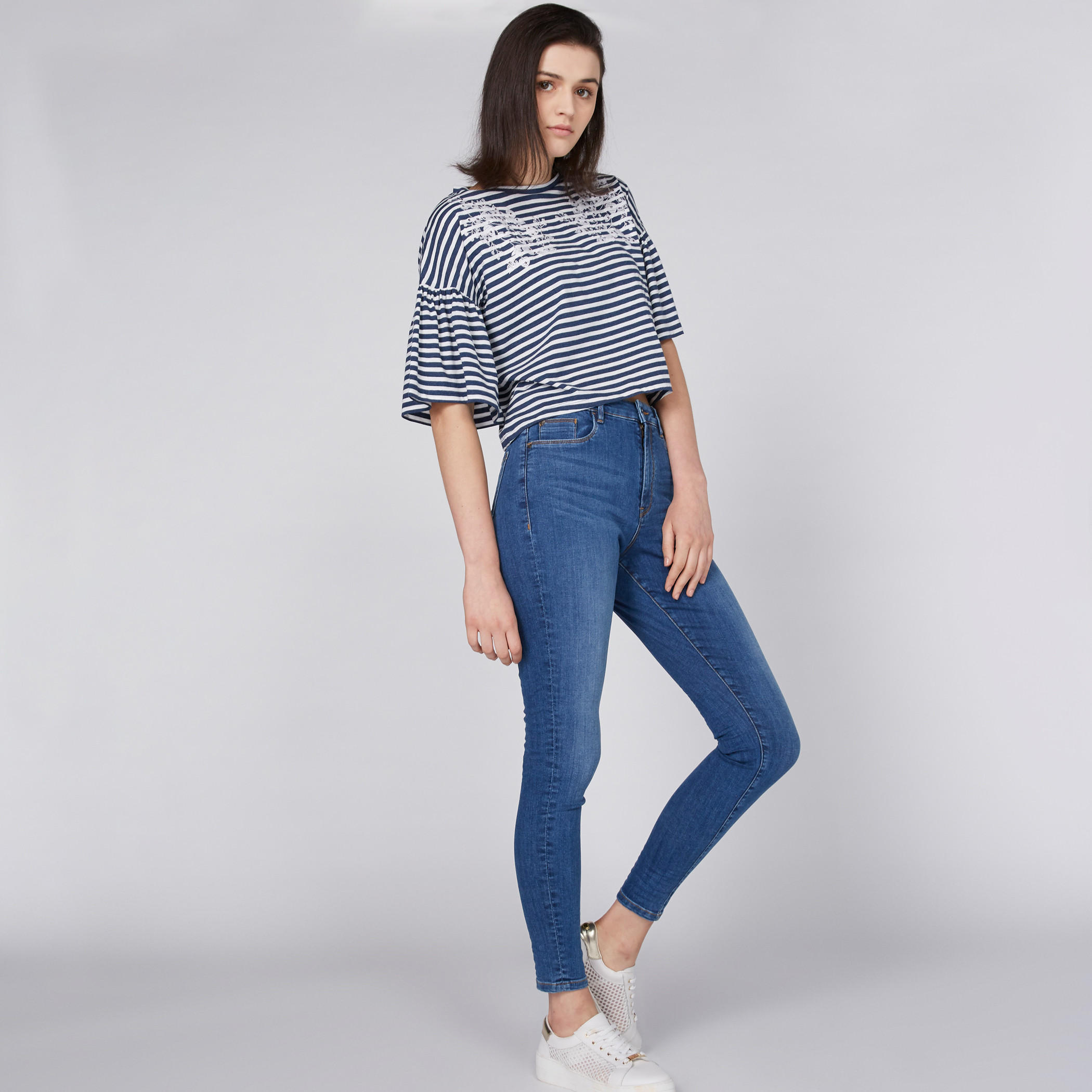 بلوزة قصيرة مطرّزة-women-clothing-shirtsandblouses-blouses-image-4