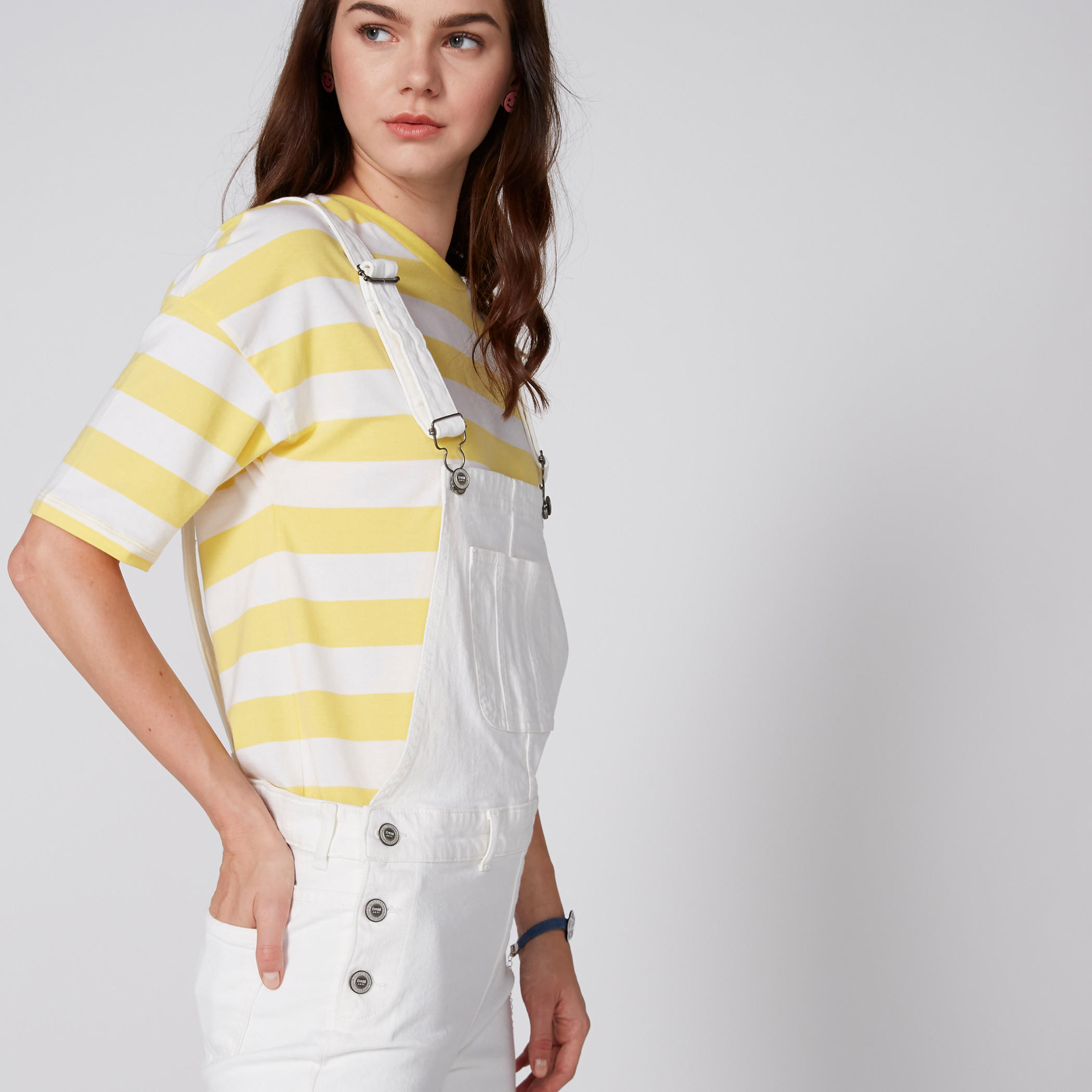 دنغري قصير بزر إغلاق وجيوب-women-clothing-bottoms-jeans-image-3