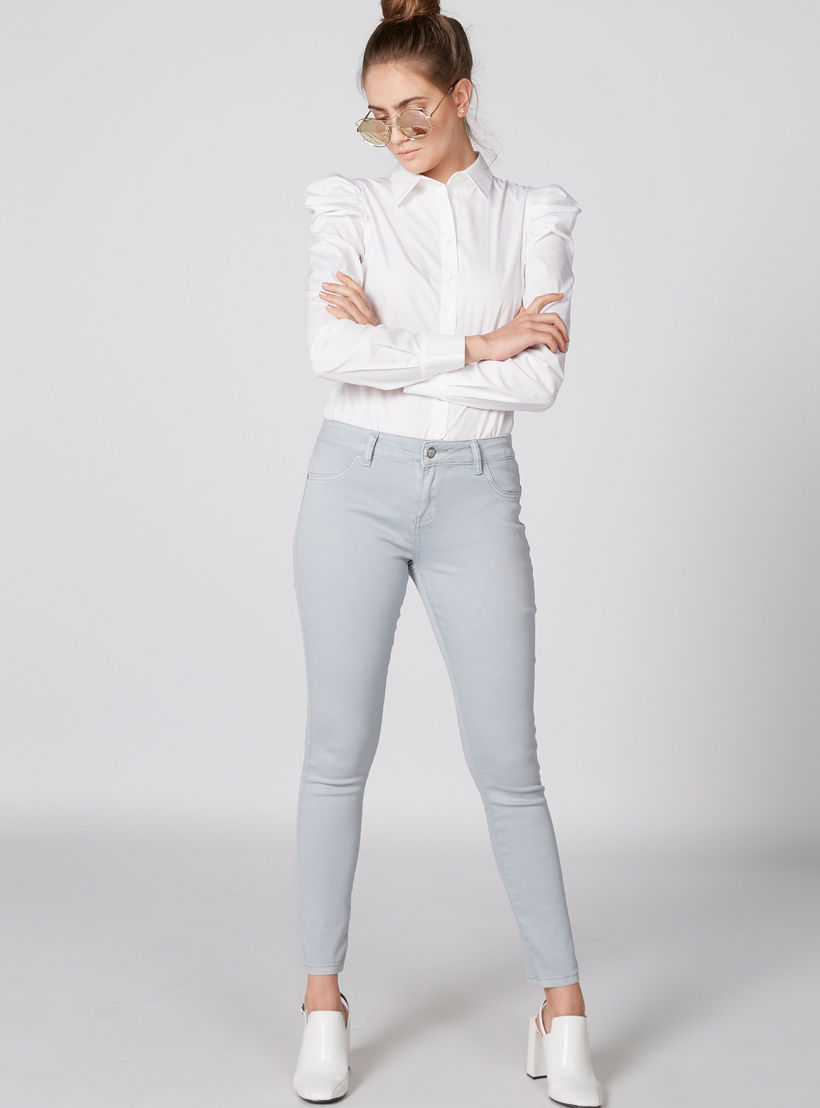 بنطال جينز طويل بزر إغلاق وجيوب-women-clothing-bottoms-jeans-image-1