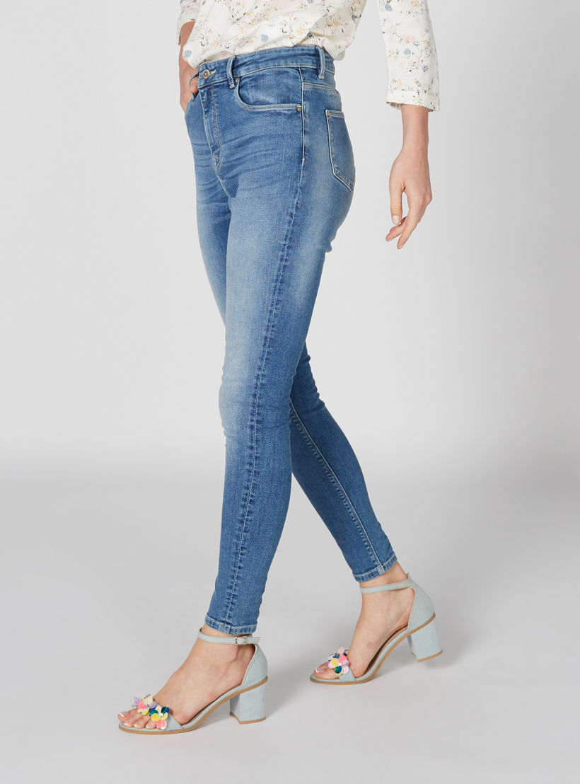 بِنطال جينز طويل بزر إغلاق وجيوب-women-clothing-bottoms-jeans-image-4