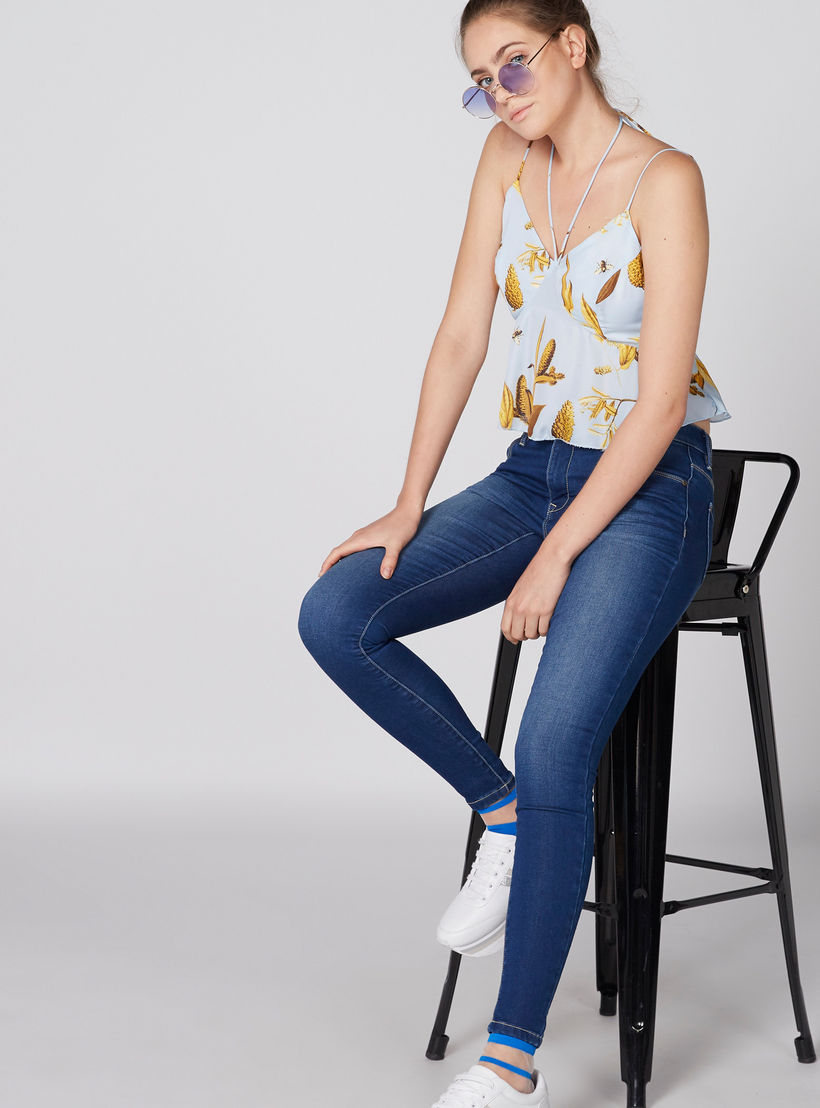 بنطال جينز طويل بزر إغلاق وجيوب-women-clothing-bottoms-jeans-image-1
