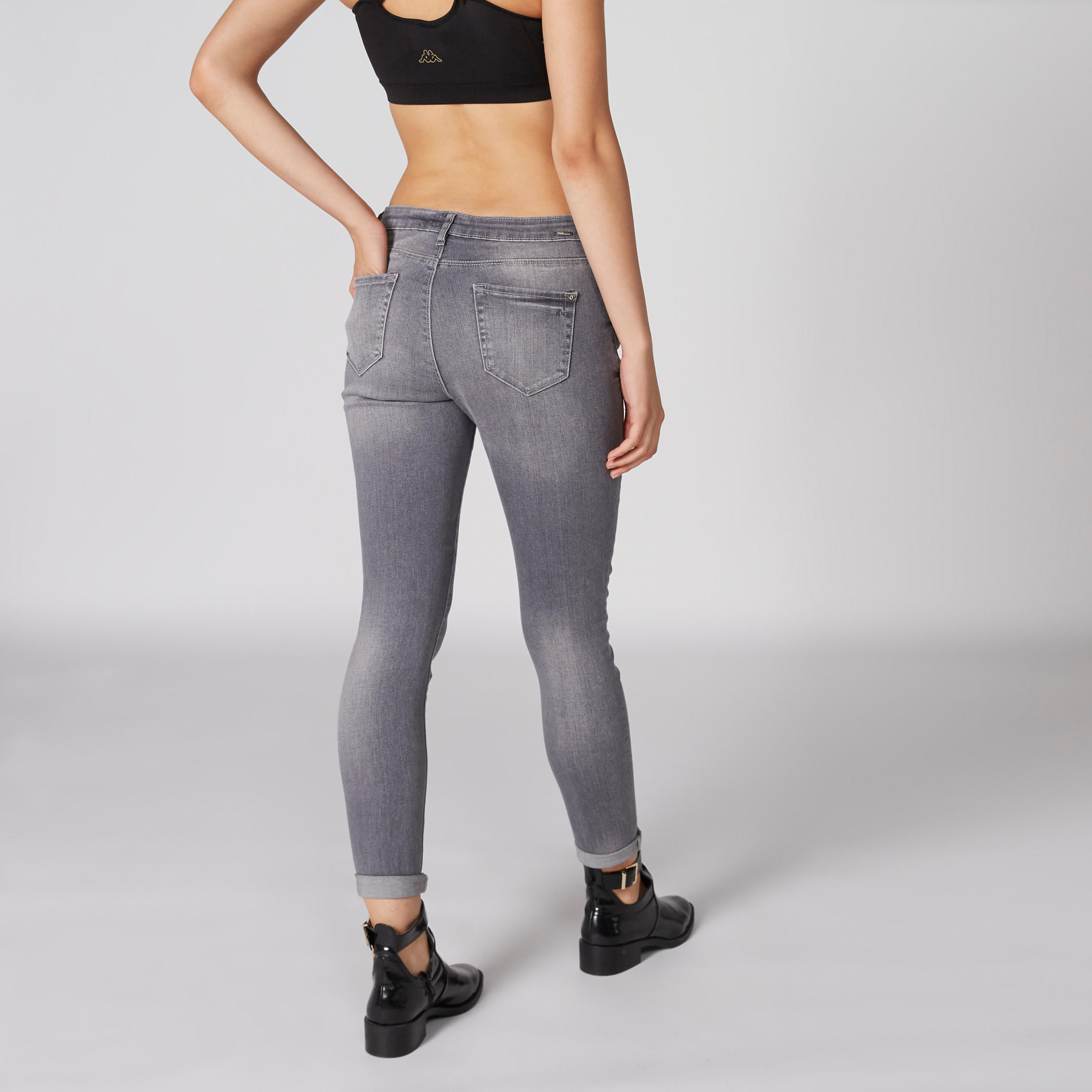 بنطال جينز طويل بزر إغلاق وجيوب-women-clothing-bottoms-jeans-image-2