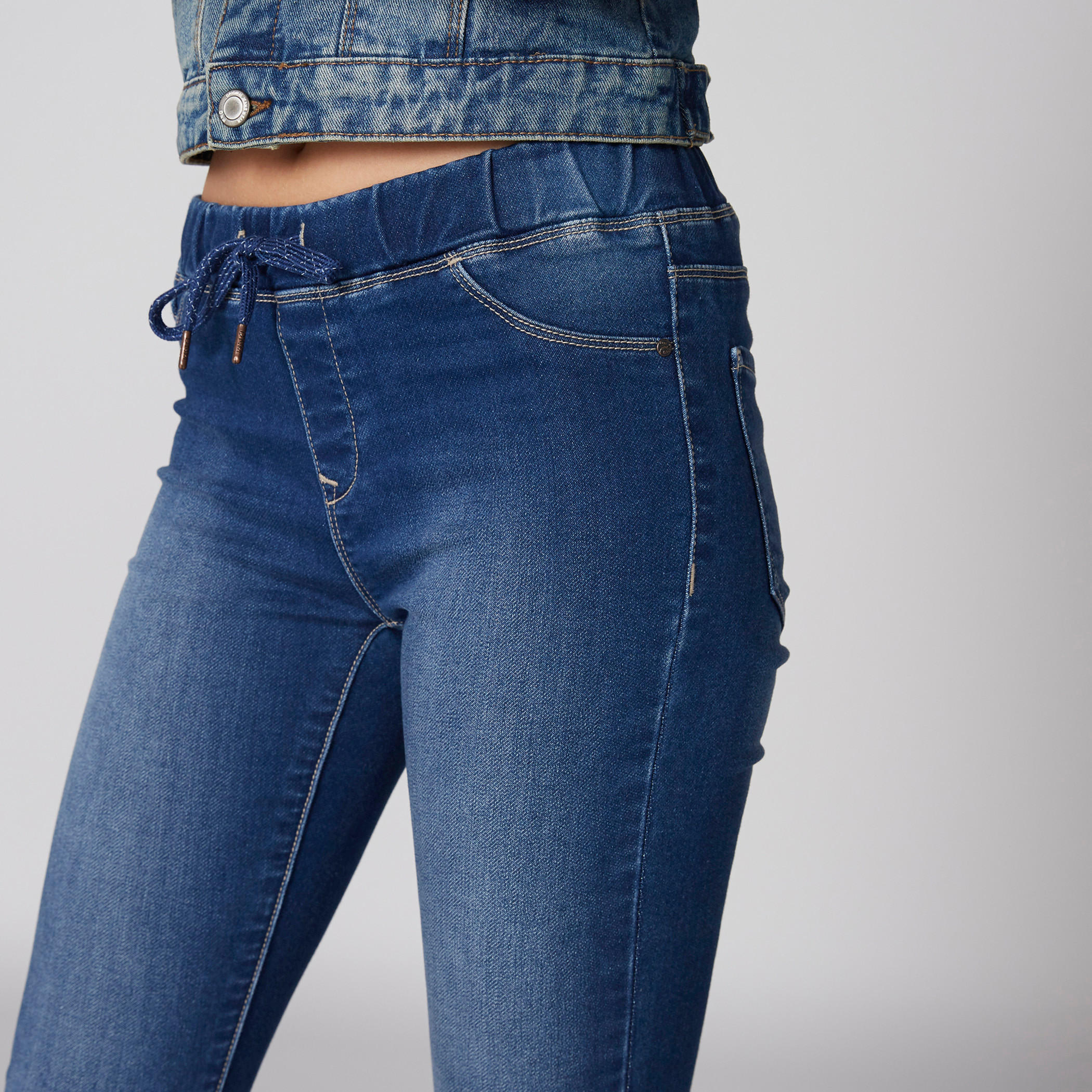 Full Length Jeggings in Skinny Fit with Pocket Detail-women-clothing-bottoms-leggings-image-4