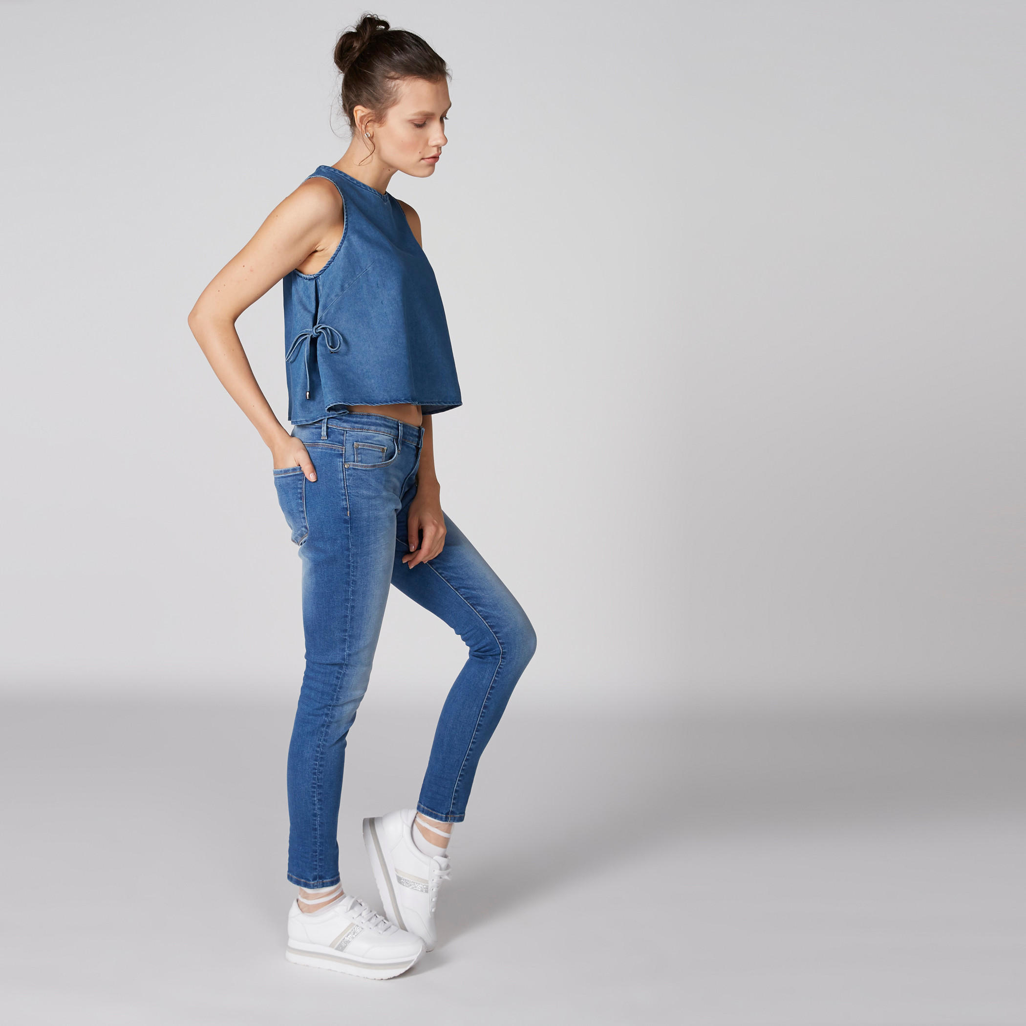 بلوزة قصيرة دون أكمام-women-clothing-shirtsandblouses-blouses-image-4