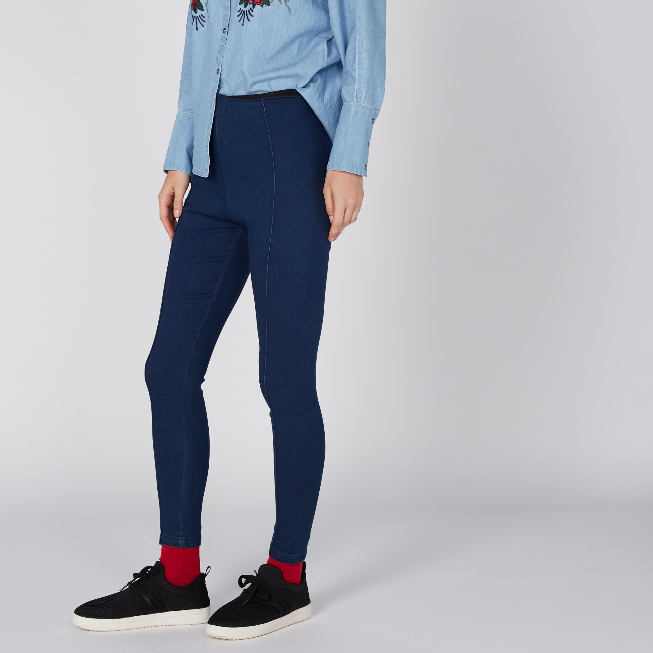 بنطال بقصّة ضيّقة وخصر مرتفع-women-clothing-bottoms-leggings-image-3