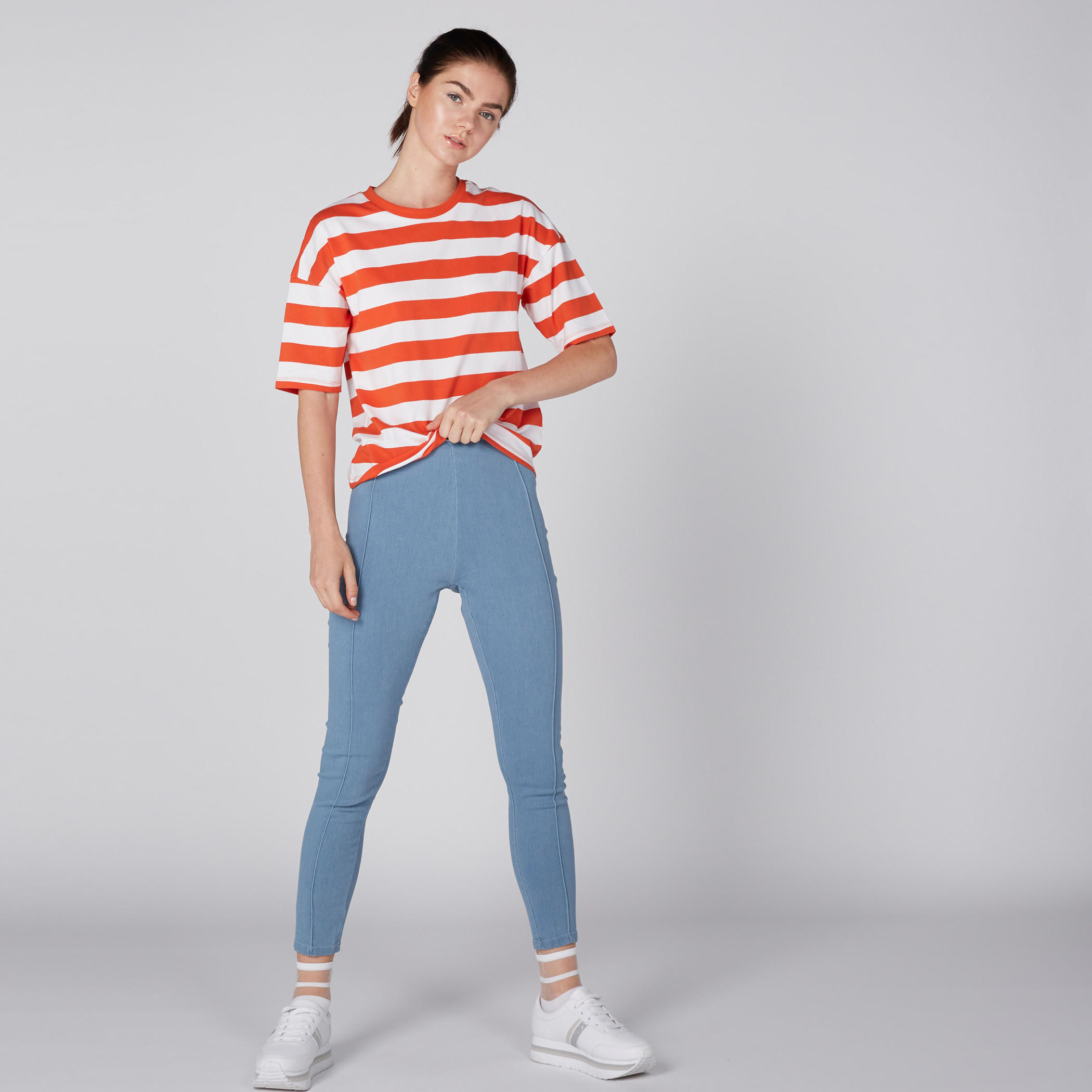 بنطال بقصّة ضيّقة وخصر مرتفع-women-clothing-bottoms-leggings-image-1