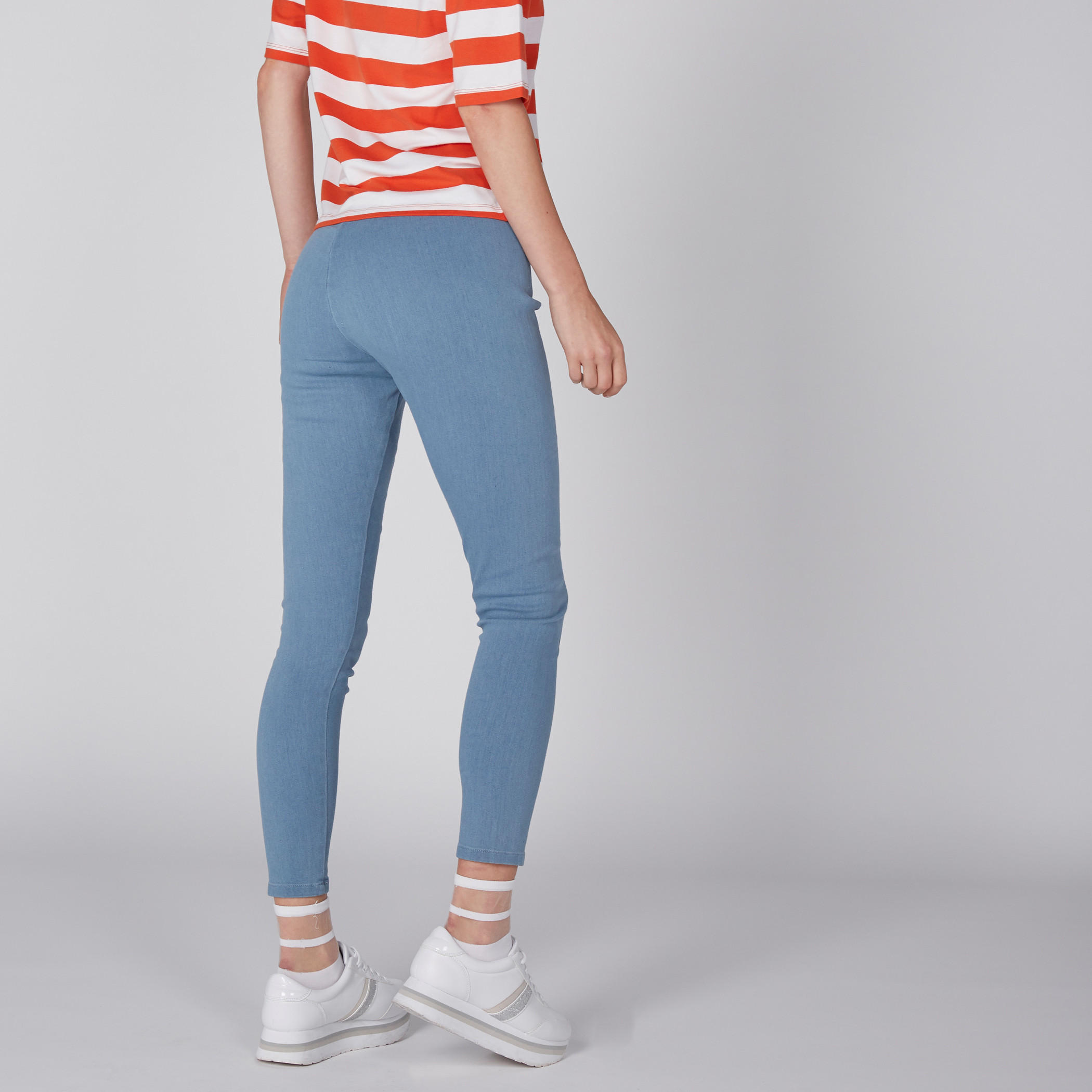 بنطال بقصّة ضيّقة وخصر مرتفع-women-clothing-bottoms-leggings-image-4