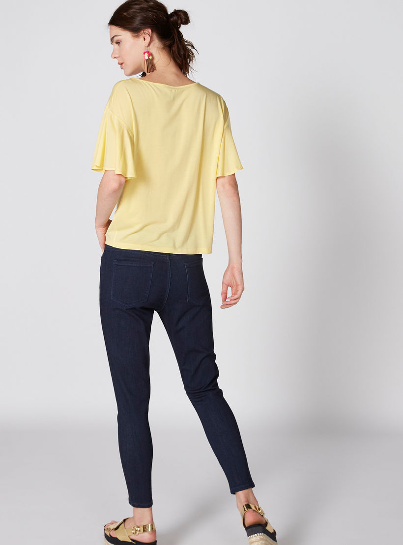 بِنطال جينز طويل بزر إغلاق وجيوب-women-clothing-bottoms-jeans-image-3