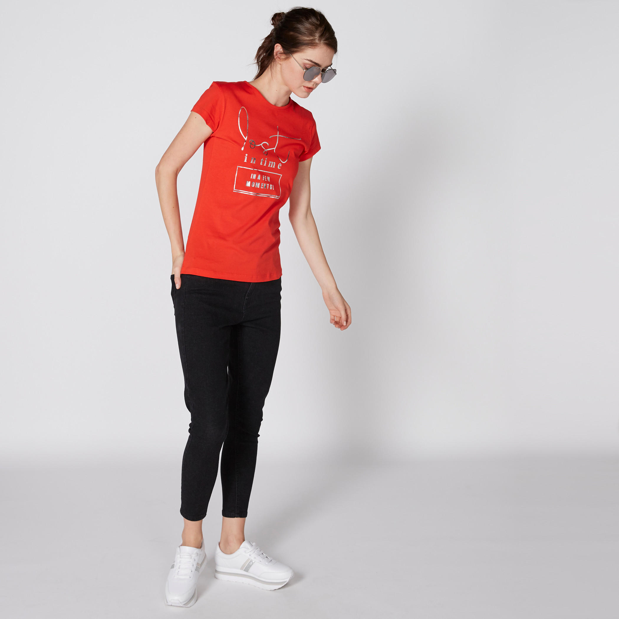 بِنطال جينز طويل بزر إغلاق وجيوب-women-clothing-bottoms-jeans-image-1
