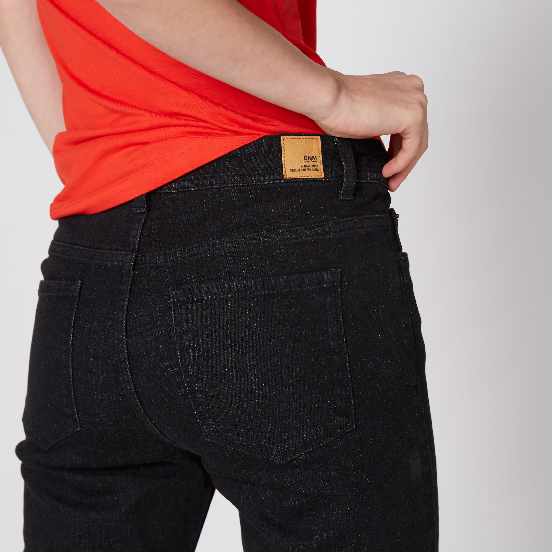 بِنطال جينز طويل بزر إغلاق وجيوب-women-clothing-bottoms-jeans-image-4