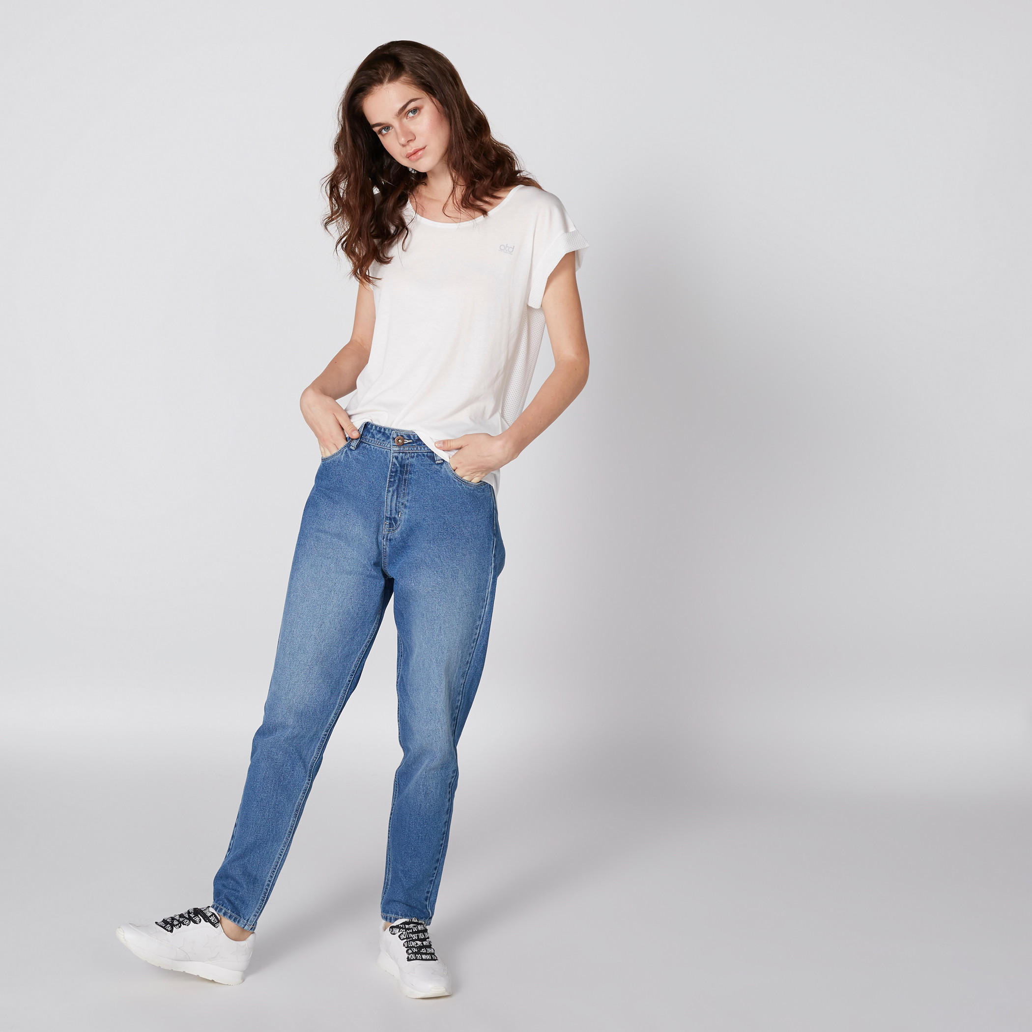بنطال جينز طويل بزر إغلاق وجيوب-women-clothing-bottoms-jeans-image-2