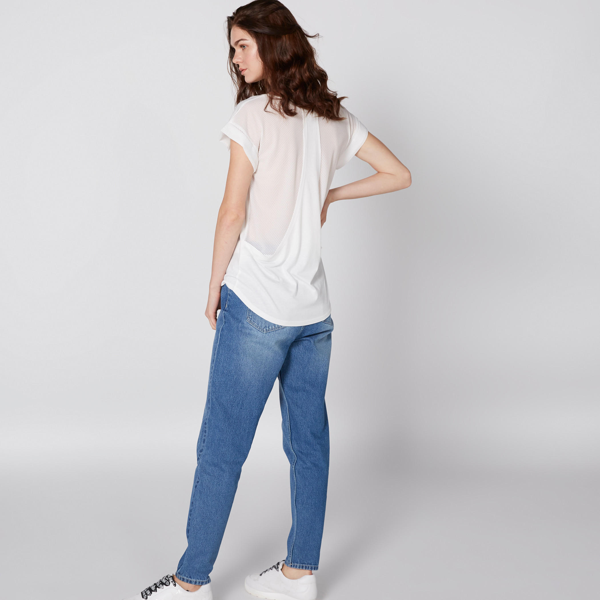 بنطال جينز طويل بزر إغلاق وجيوب-women-clothing-bottoms-jeans-image-6