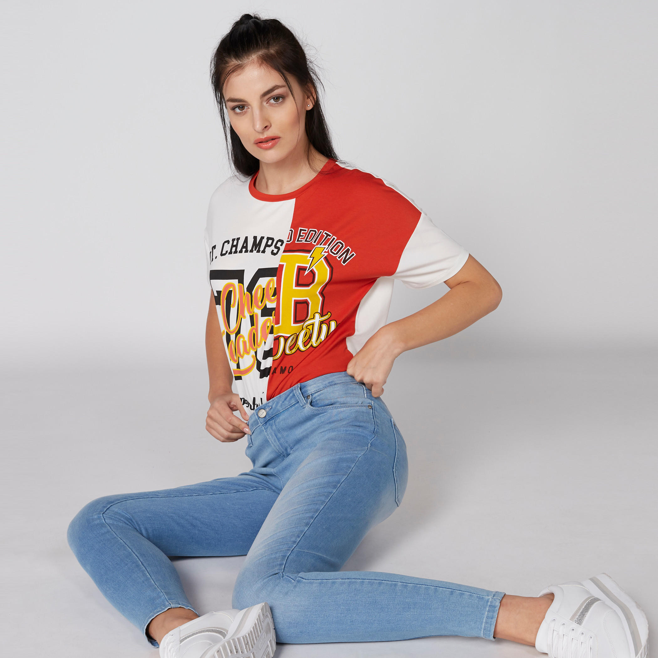 بنطال جينز طويل بزر إغلاق وجيوب-women-clothing-bottoms-jeans-image-1