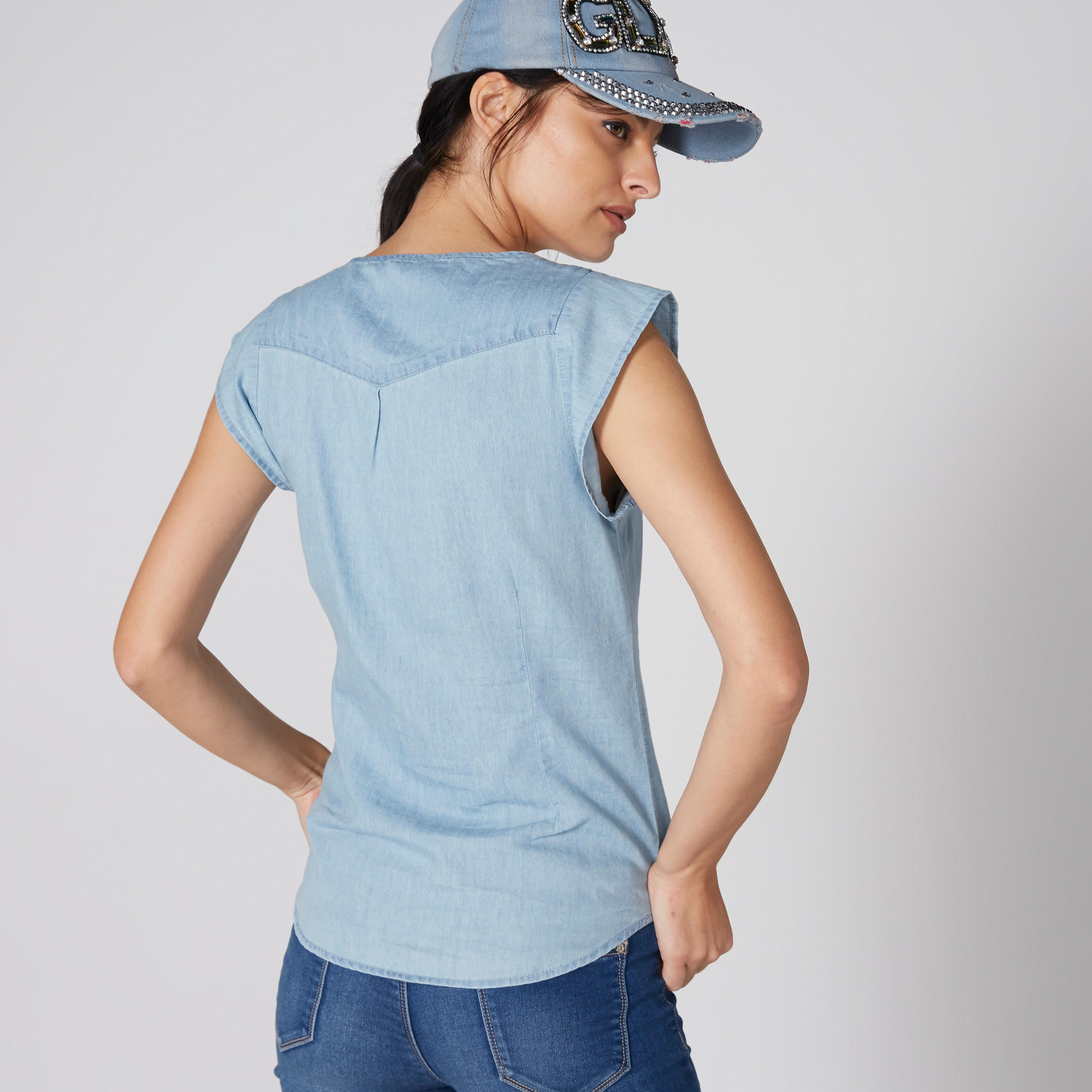 بلوزة من الدينم بياقة هينلي وأكمام كاب-women-clothing-shirtsandblouses-blouses-image-2