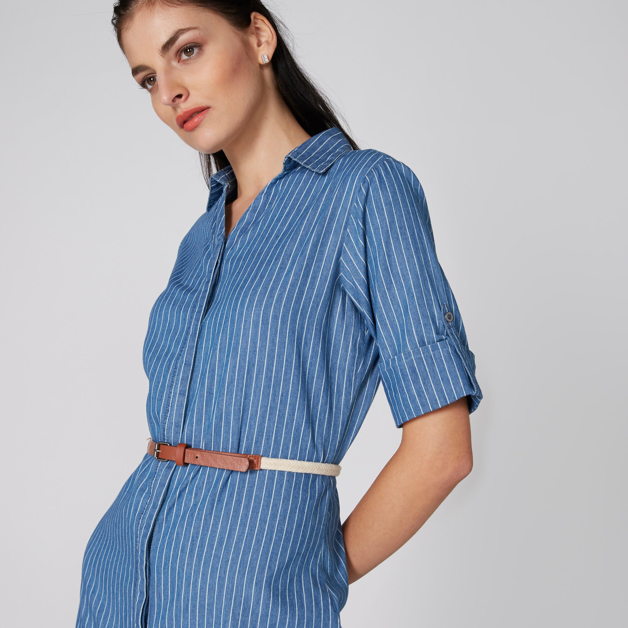 فستان قميص من الدينم مقلم بحزام-women-clothing-dresses-image-5