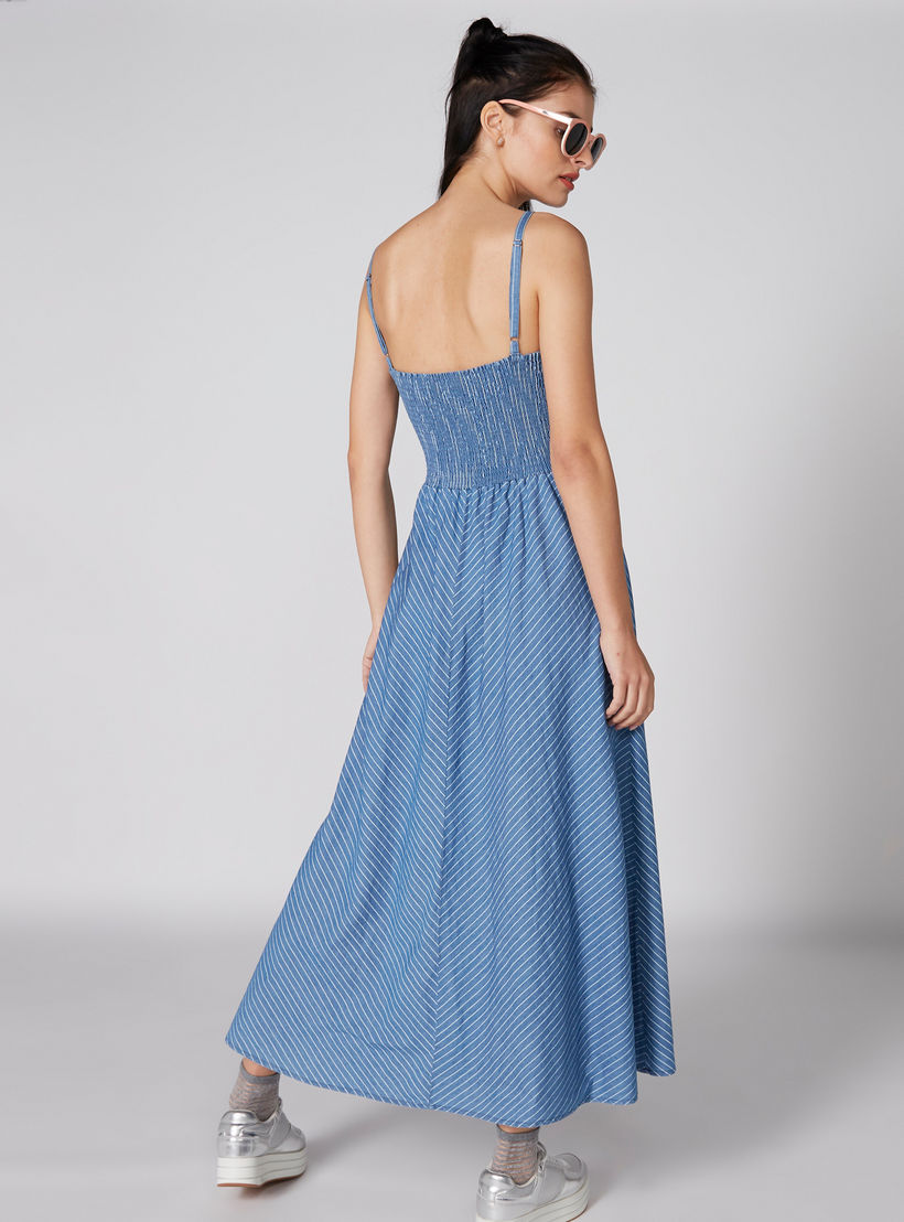 فستان طويل مقلّم بحمّالات قابلة للتعديل ودرزات-women-clothing-dresses-image-2