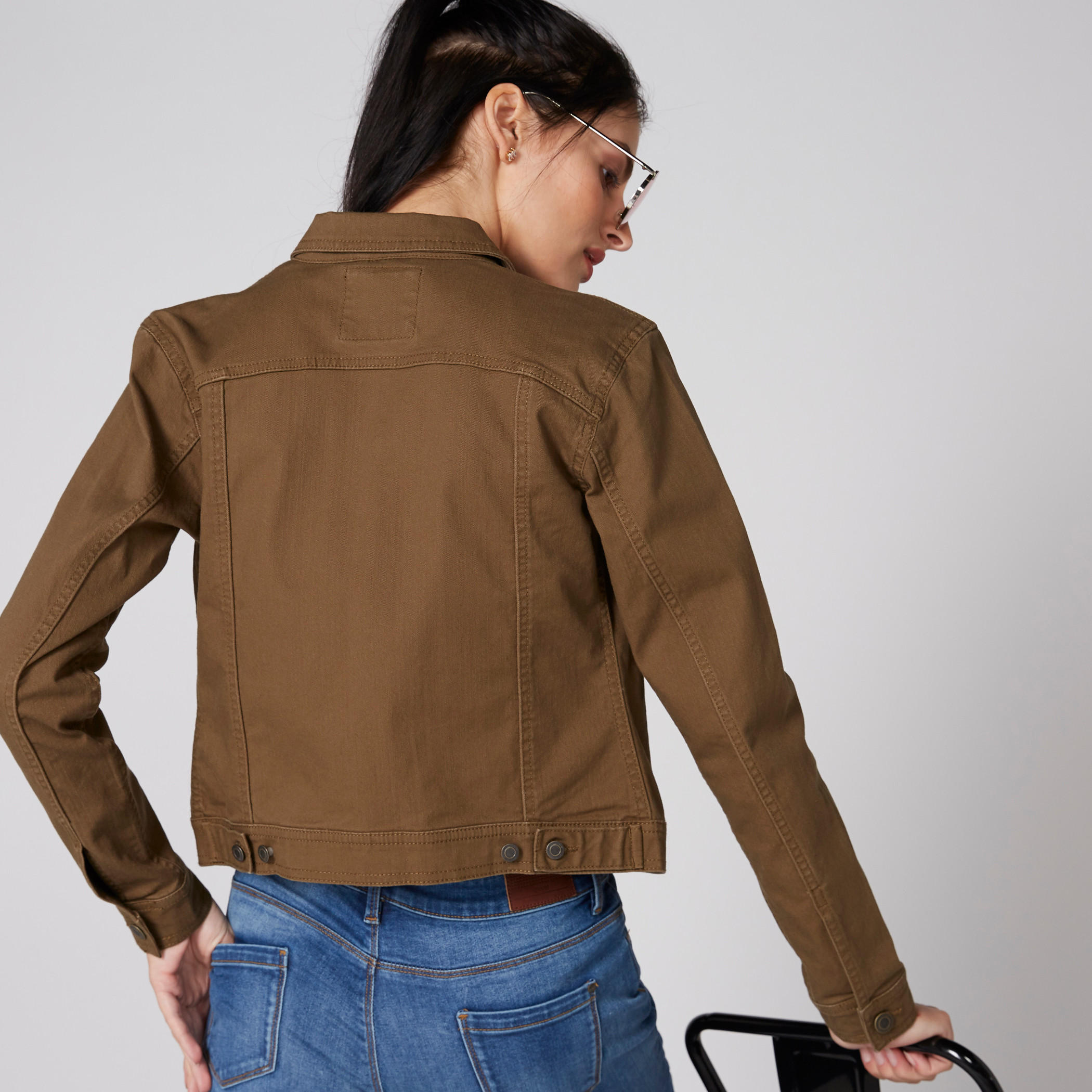 جاكيت من الدينم بأكمام طويلة وأزرار إغلاق-women-winterwear-coatsandjackets-jackets-image-2