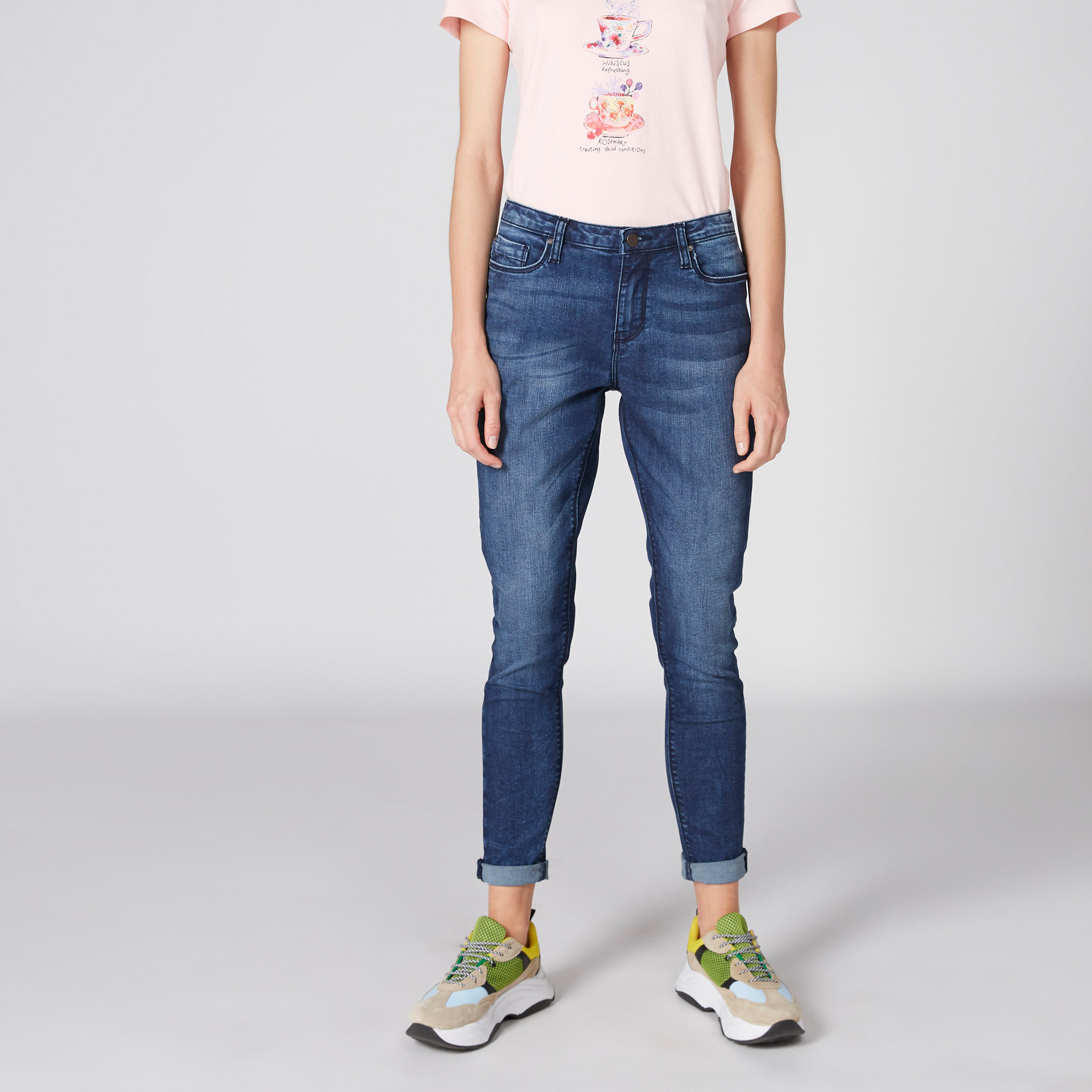 بِنطال جينز طويل بزر إغلاق وجيوب-women-clothing-bottoms-jeans-image-3