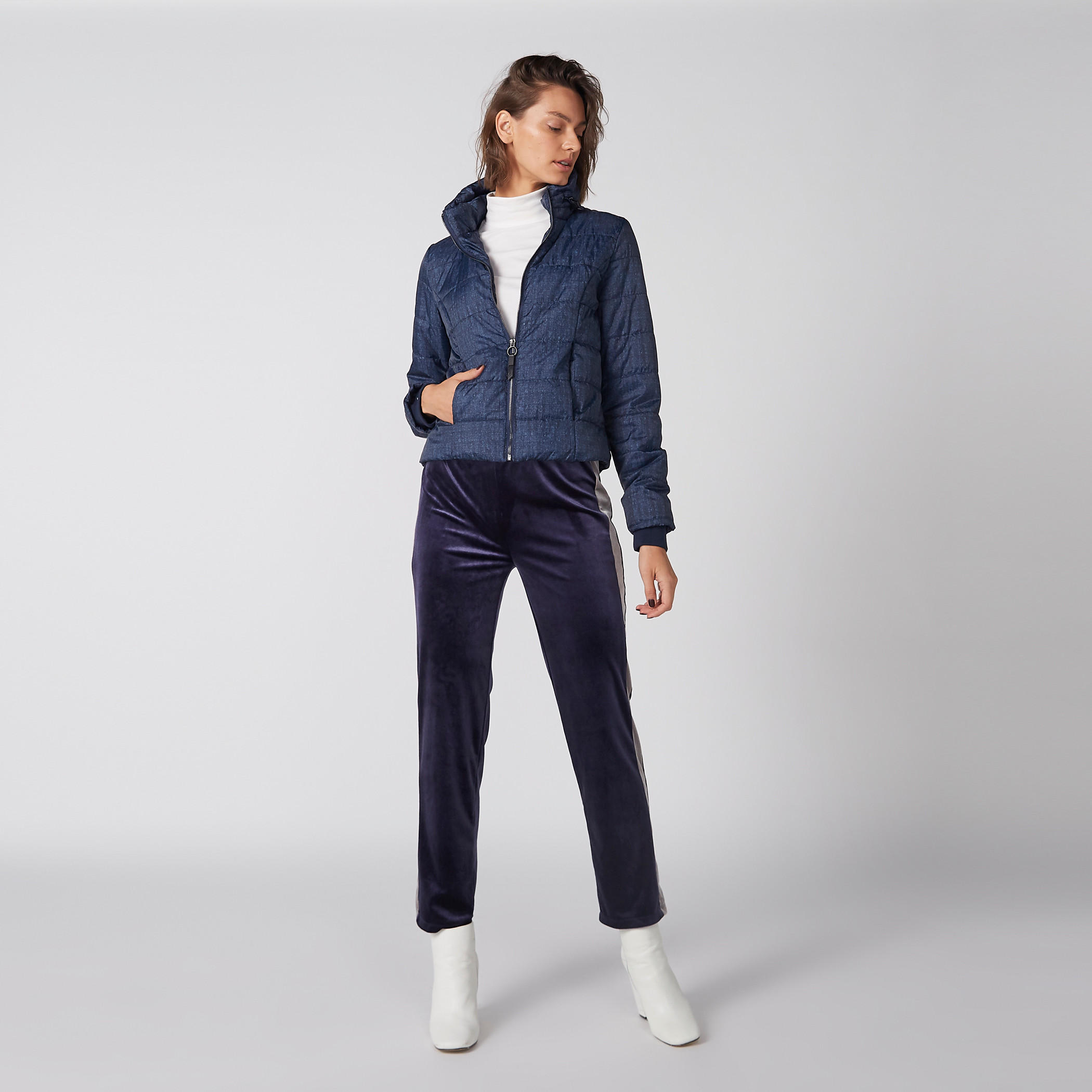 Textured Jacket with Long Sleeves and Zip Closure-women-winterwear-coatsandjackets-jackets-image-2
