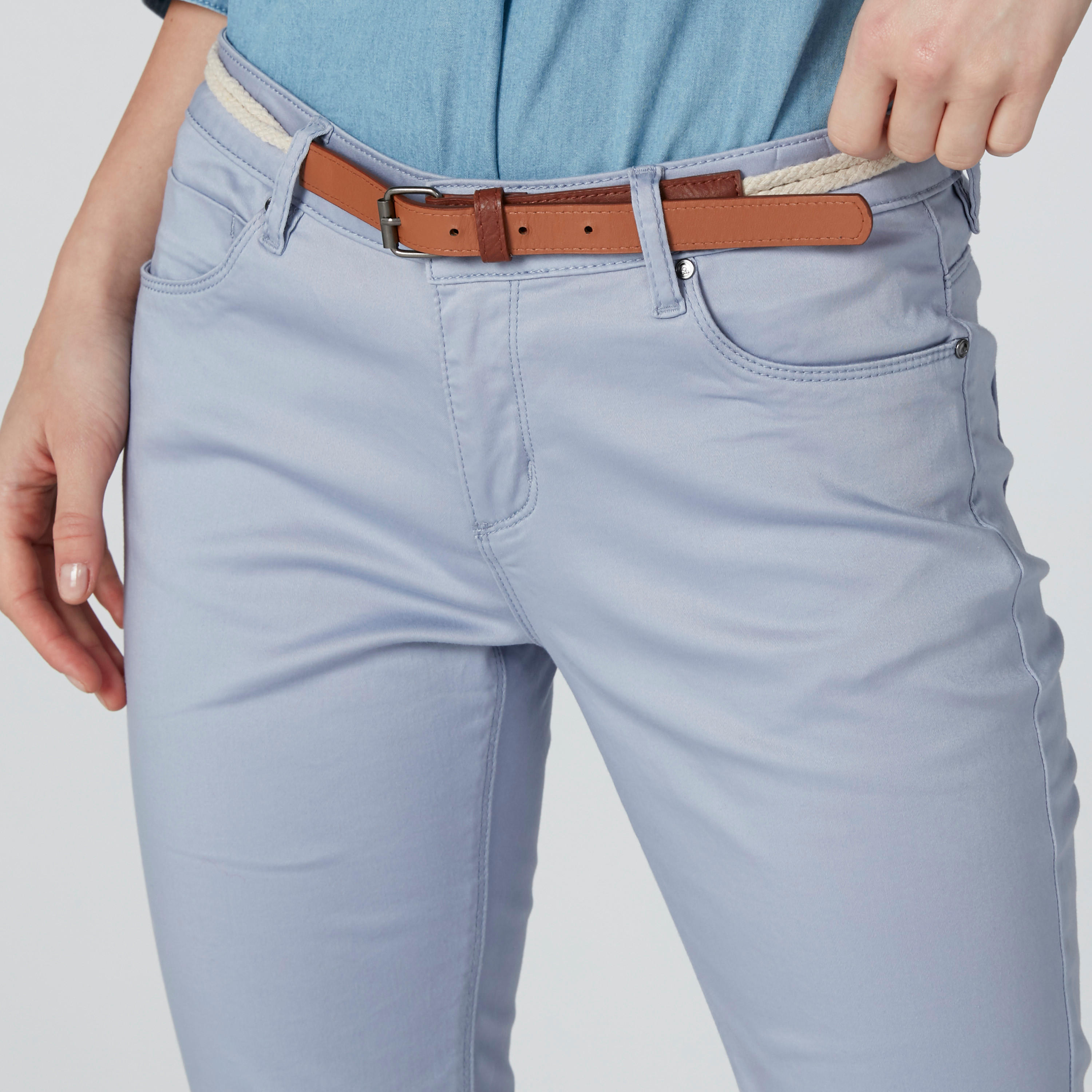 شورت دينم بخصر منخفض وجيوب-women-clothing-bottoms-shorts-image-5