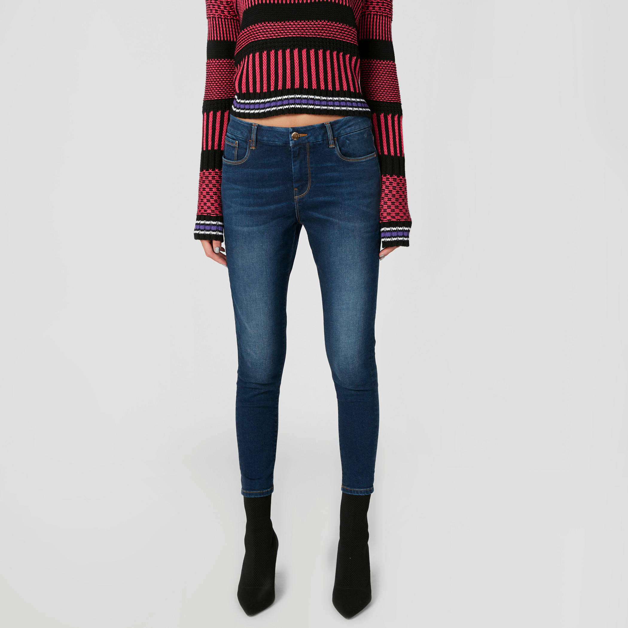 بنطال جينز سكيني بجيوب-women-clothing-bottoms-jeans-image-5